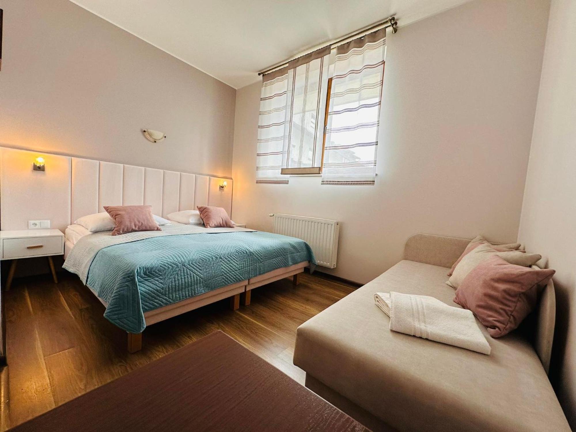 Standard Triple Room,1655331820:JPEG