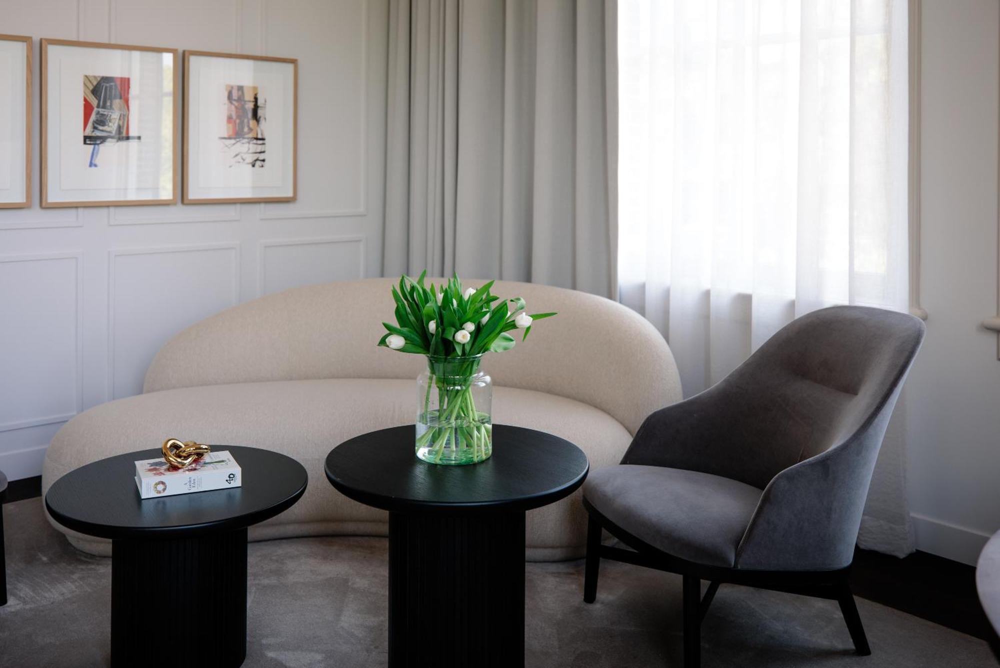 Superior King Suite