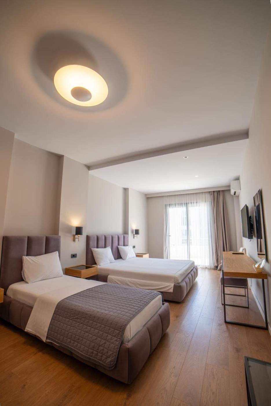 Pokój Trzyosobowy typu Deluxe z widokiem na morze