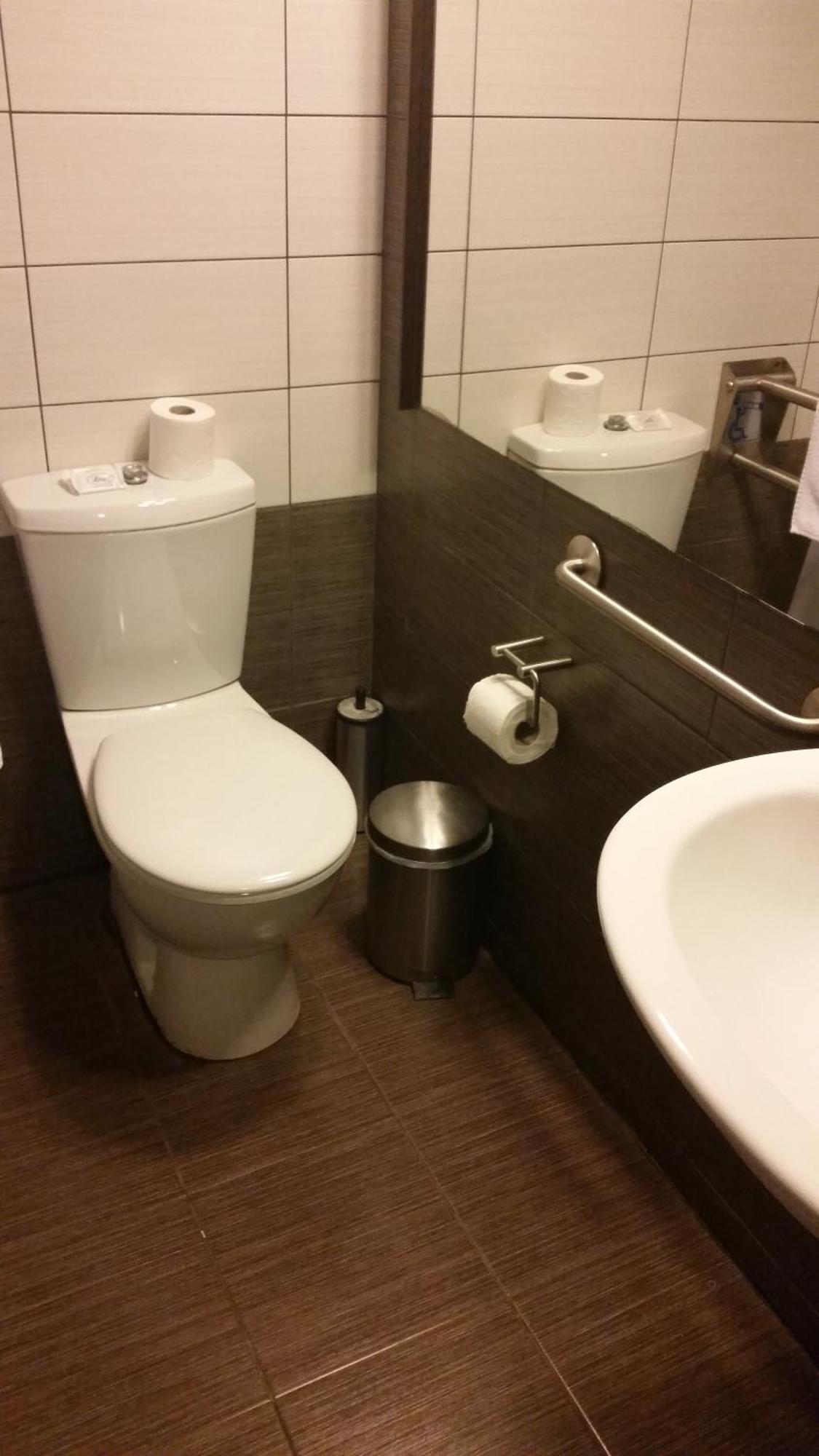 Twin Room Disability Access