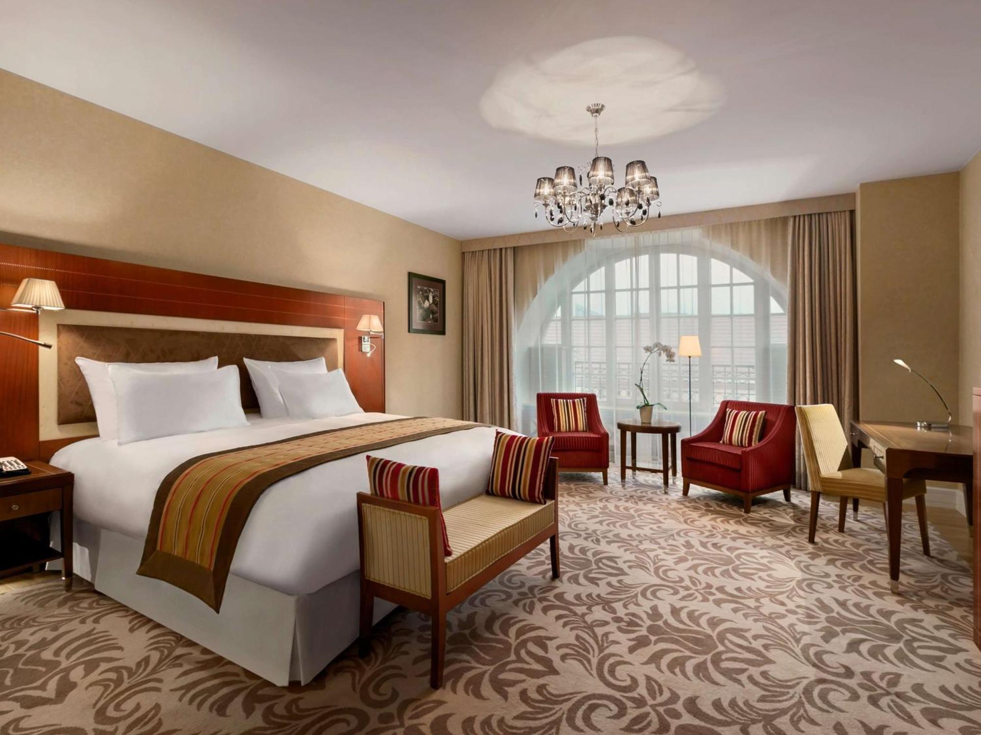 Deluxe King Room,1588133146:JPEG