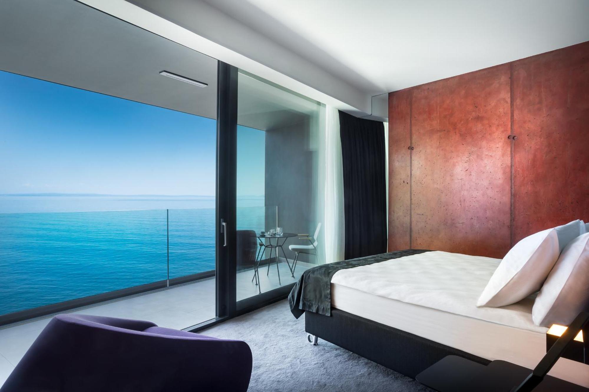 Deluxe Double or Twin Room Sea View