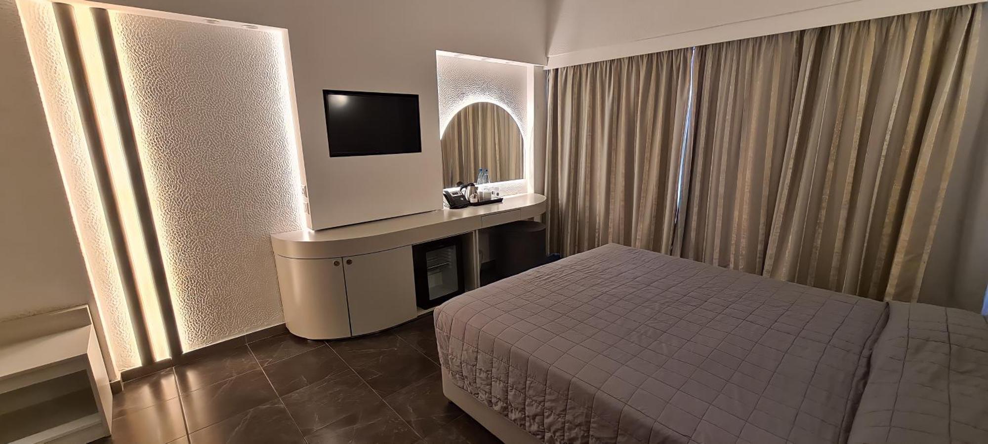 Superior Double Room Pool View Balcony