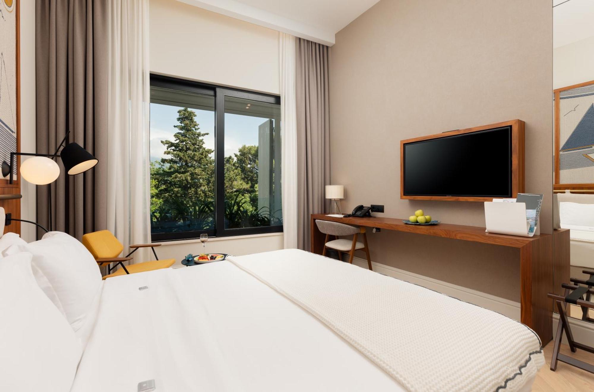 Superior Double Room Garden View