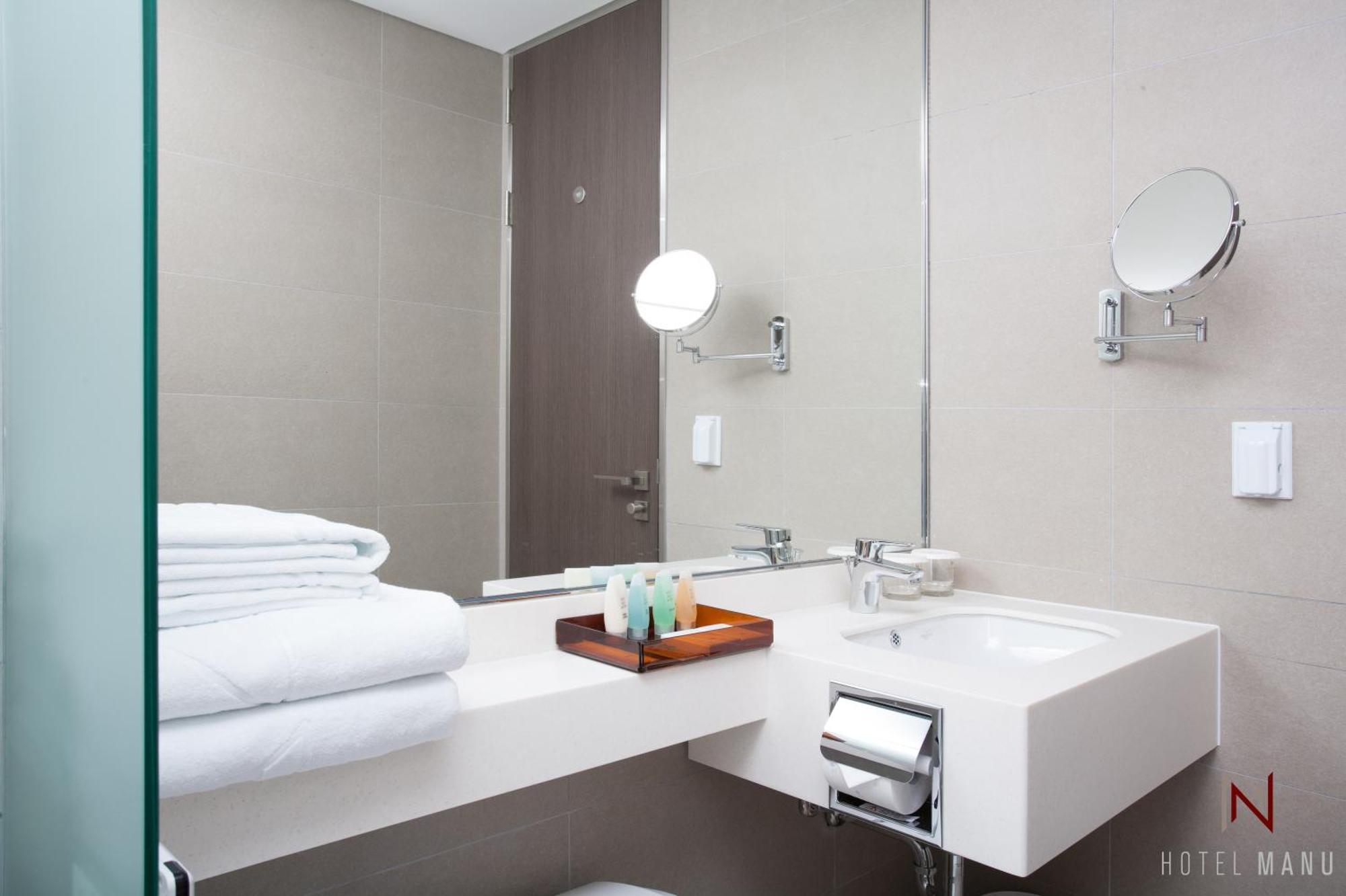 Family Twin Room