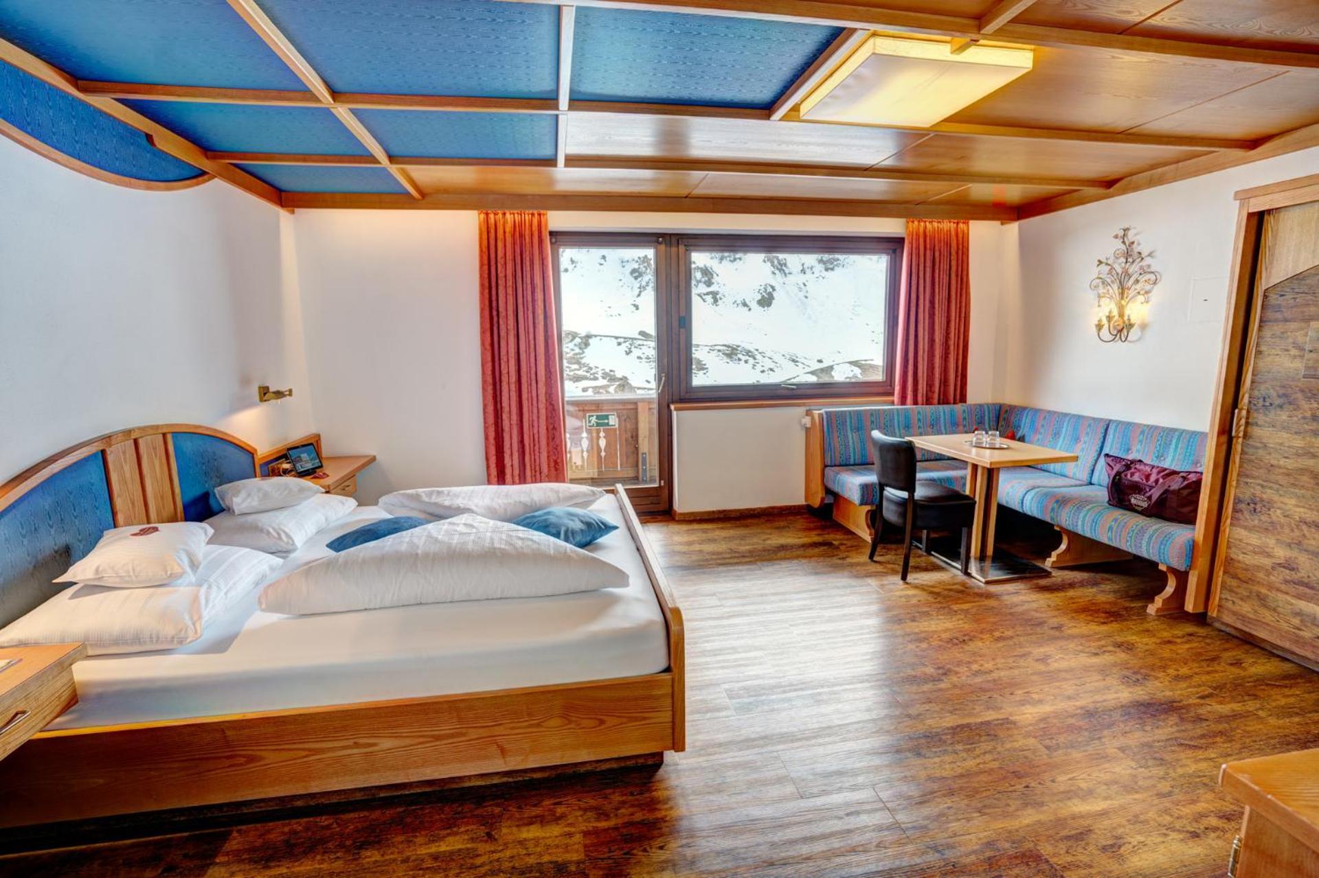 Double Room Glacier View