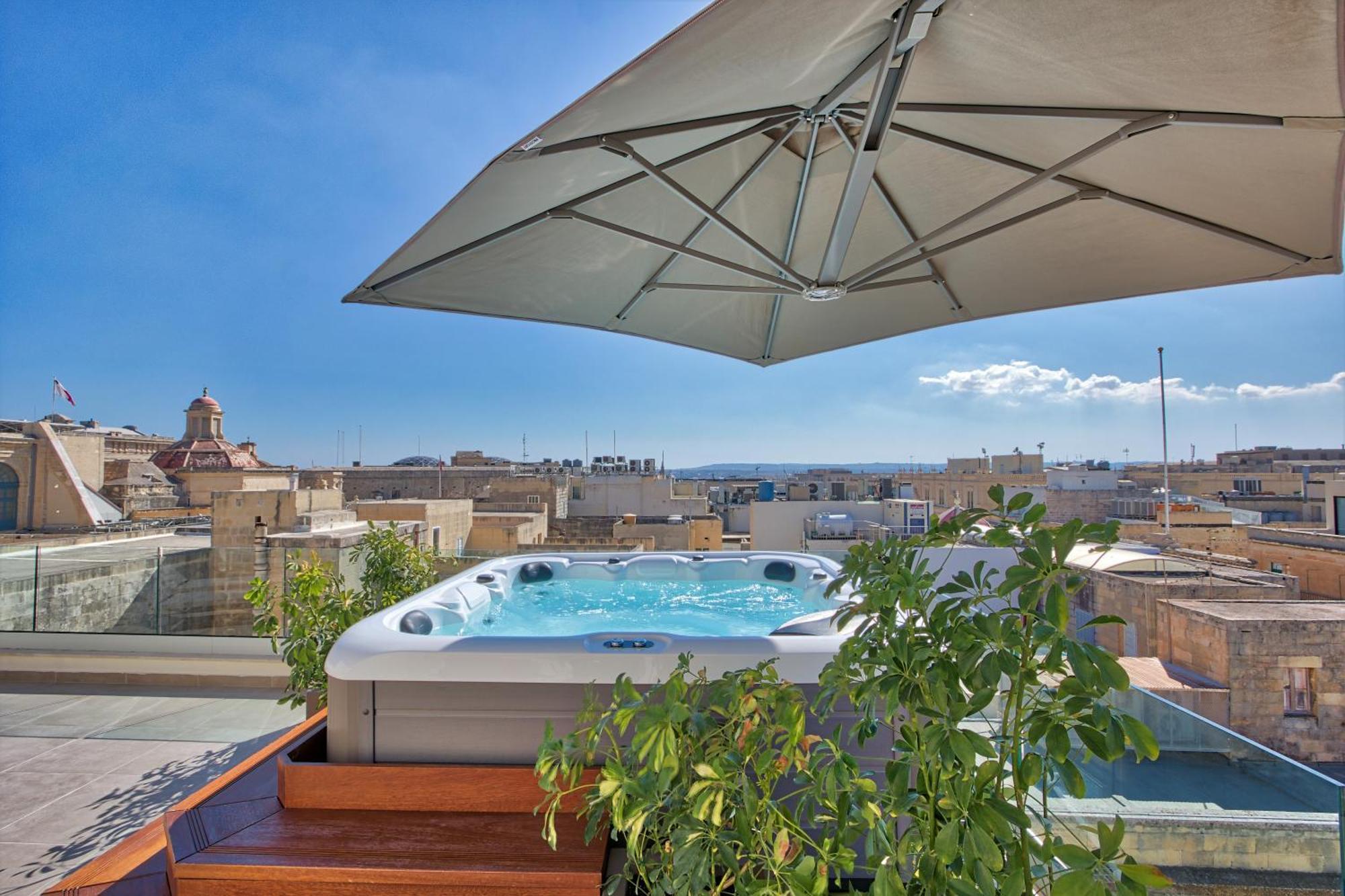 Suite Hot Tub