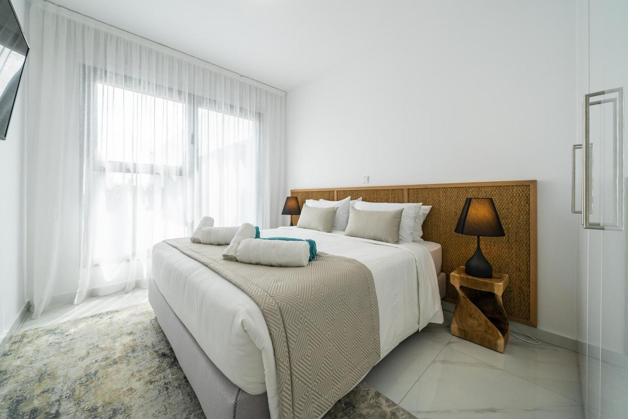 Executive Three-Bedroom Penthouse Sea view & Jacuzzi