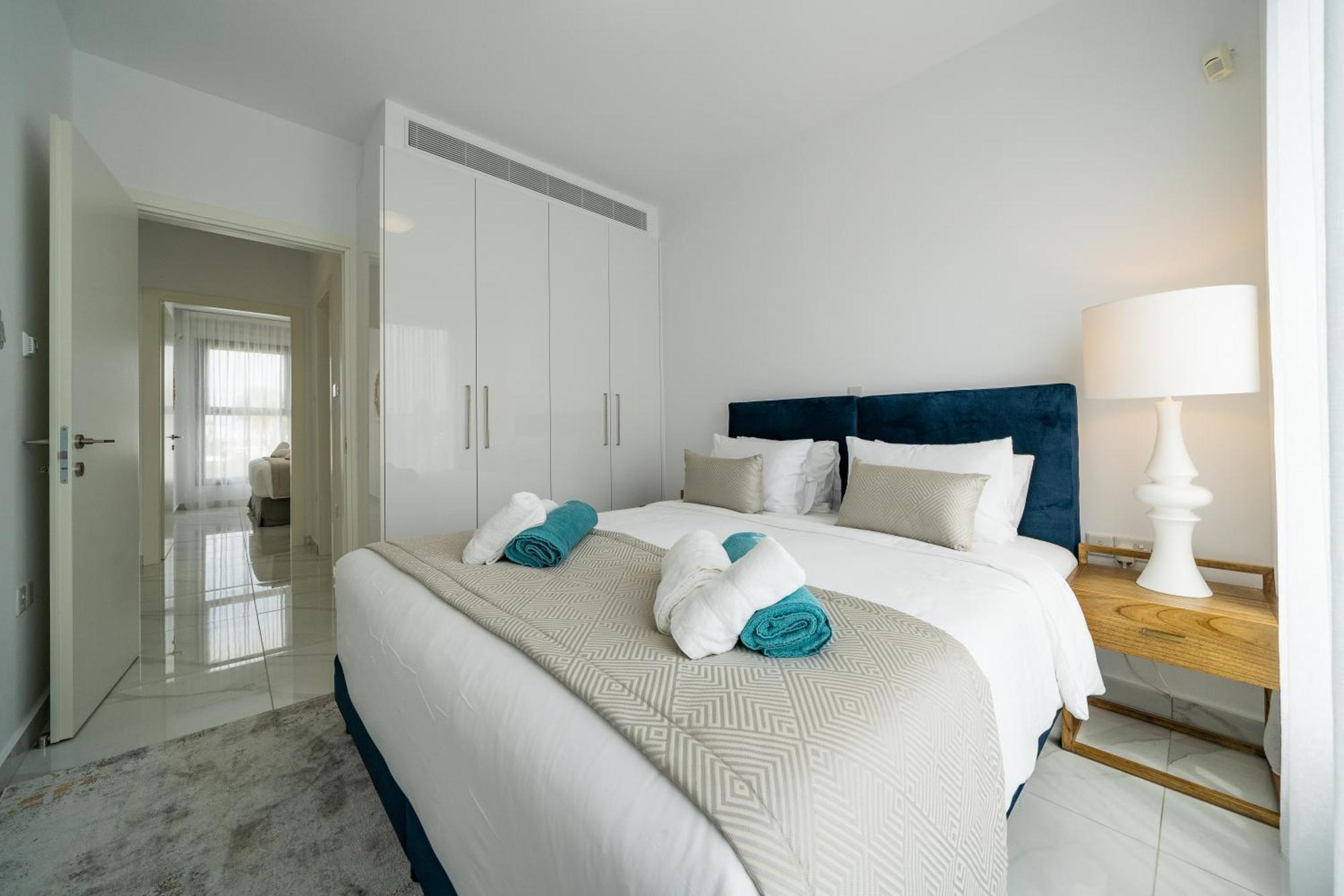 Executive Three-Bedroom Penthouse Sea view & Jacuzzi