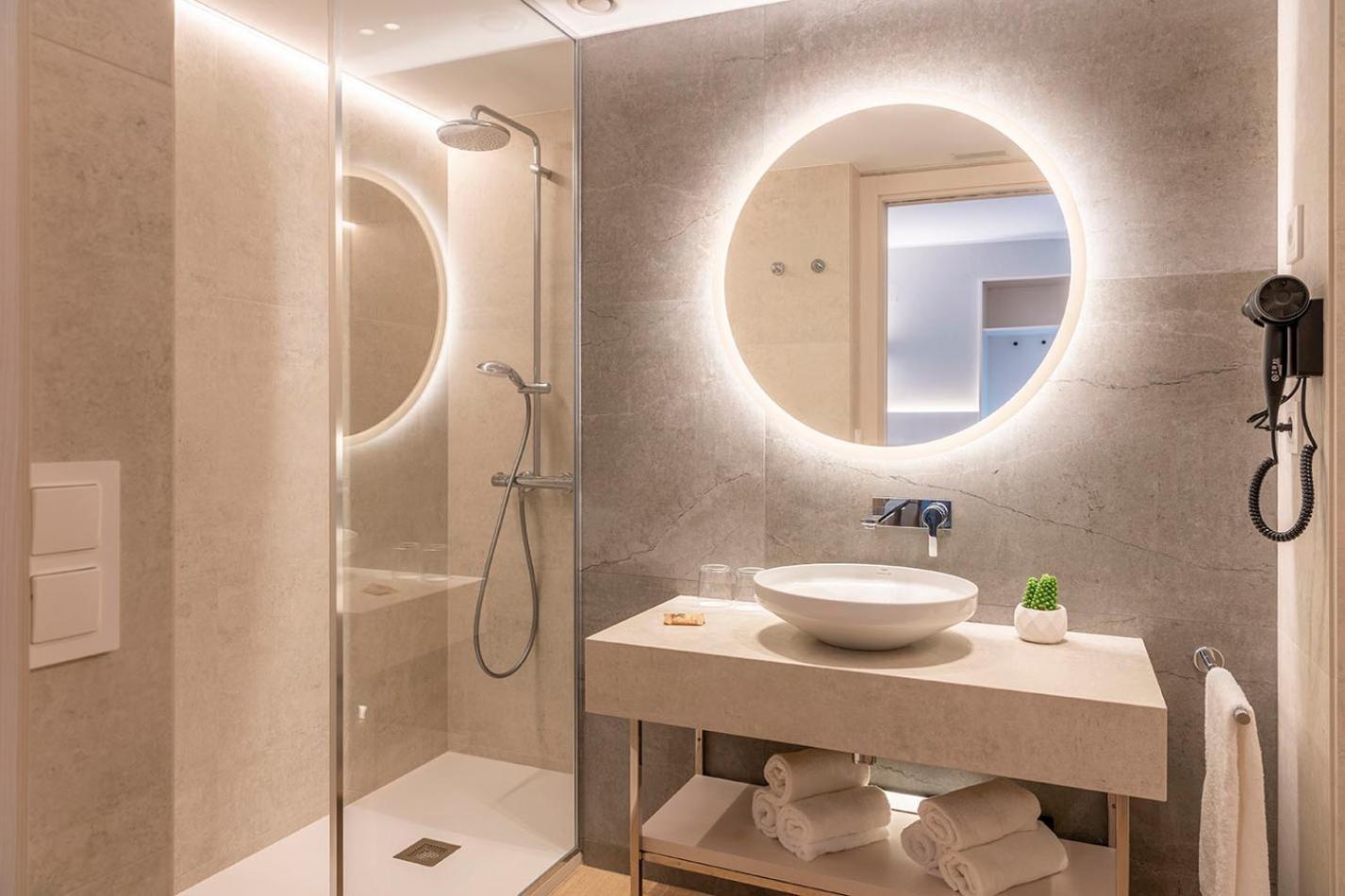 Apartament Smart Suite z widokiem na basen