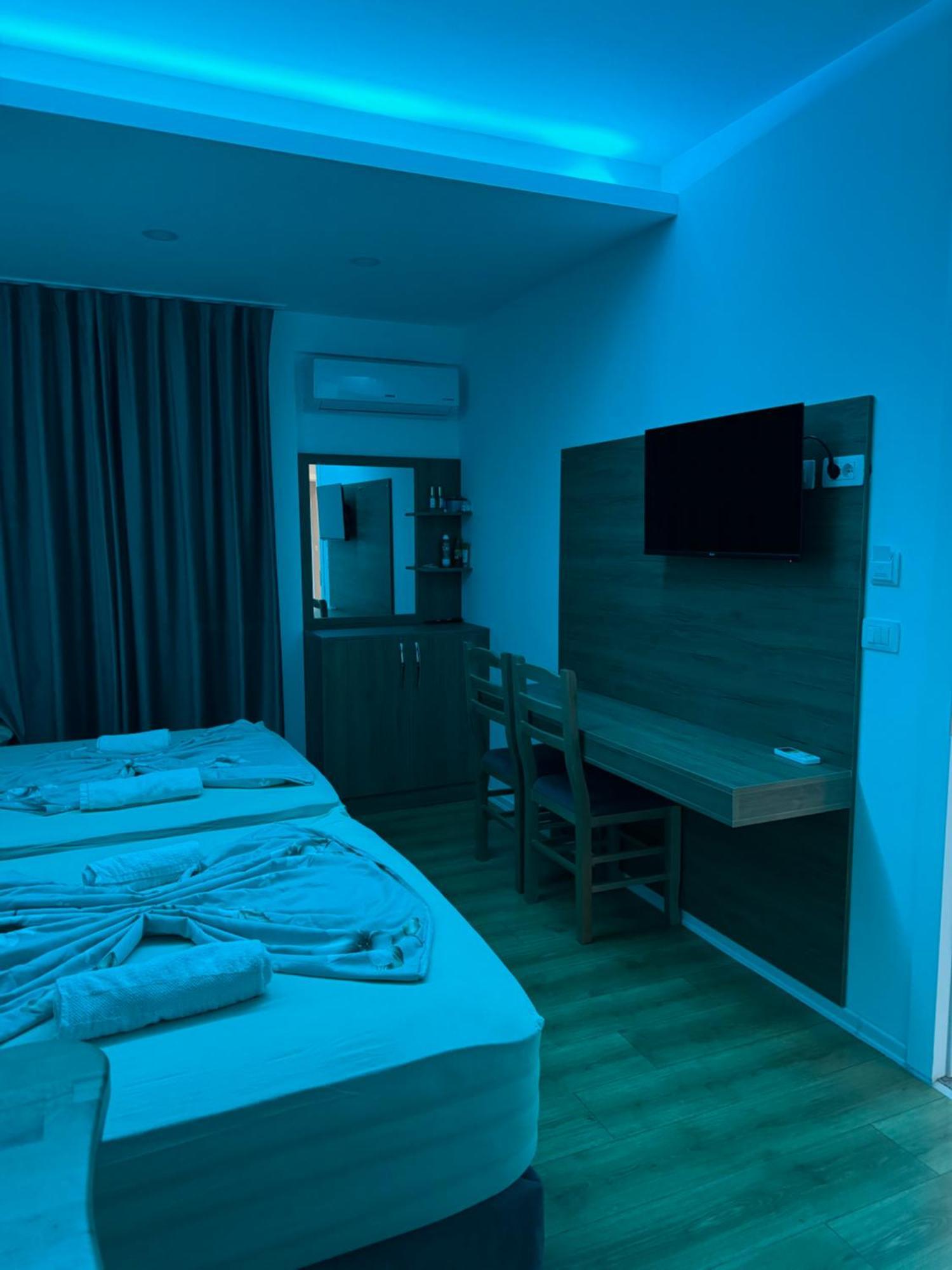 Double Room Private Bathroom