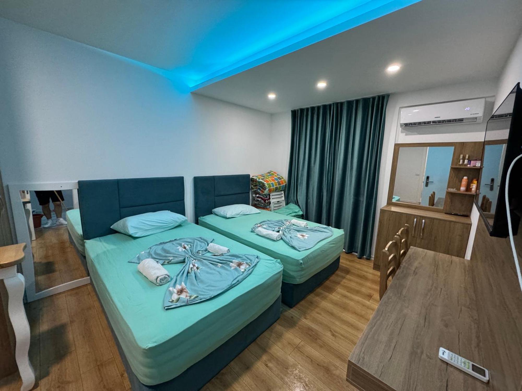 Double Room Private Bathroom