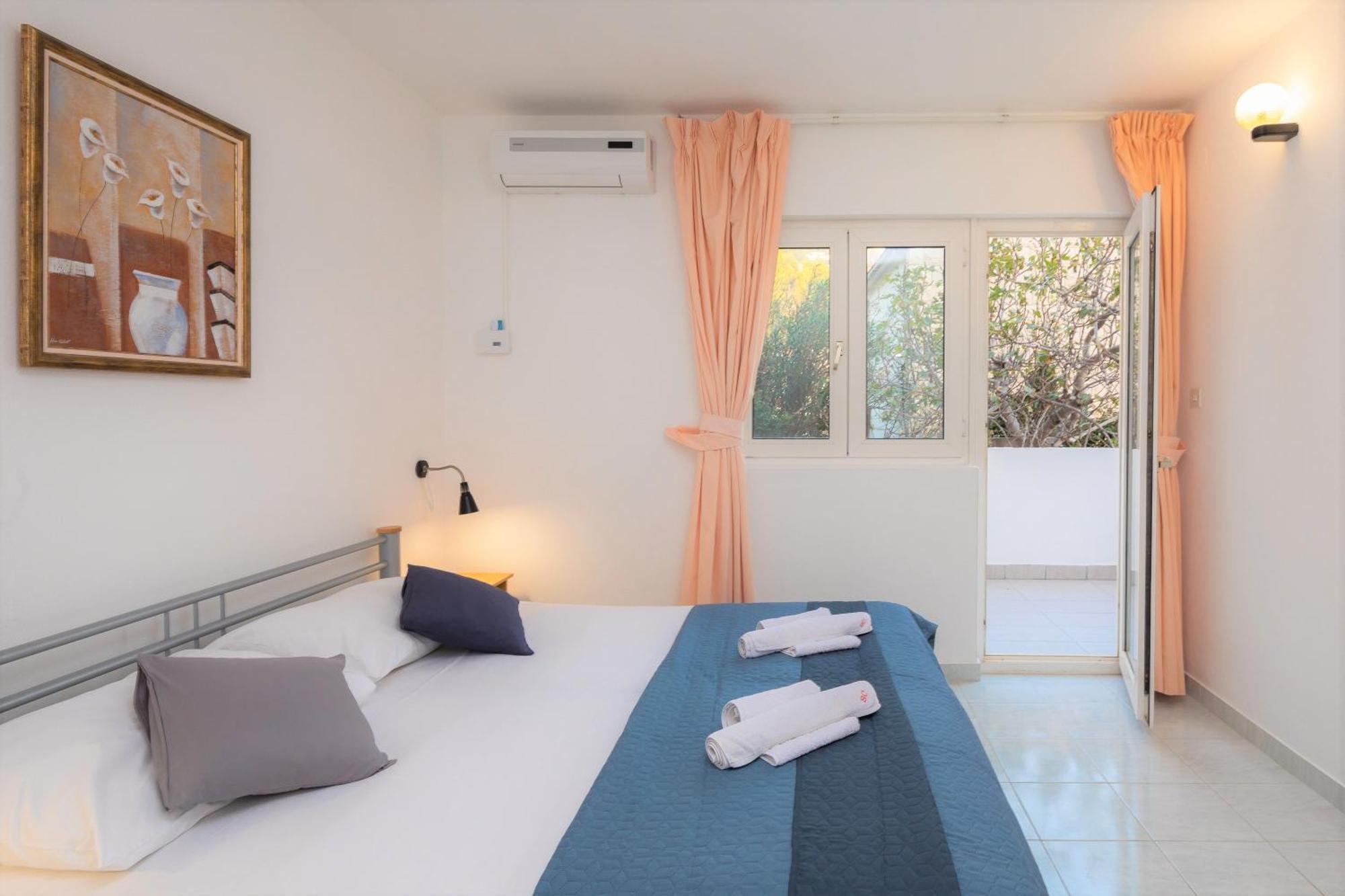 Standard Triple Room Sea View