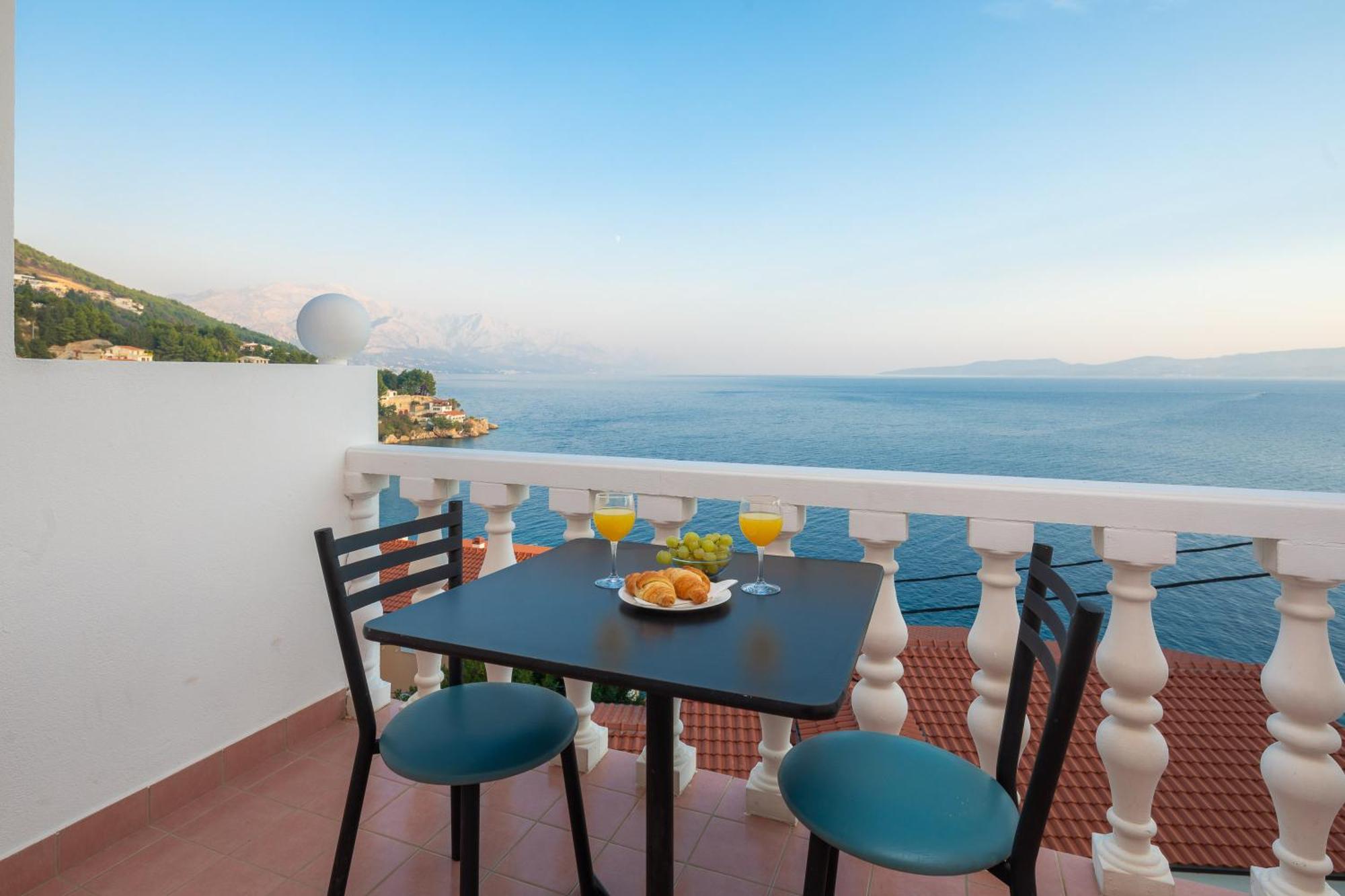 Deluxe Triple Room Sea View
