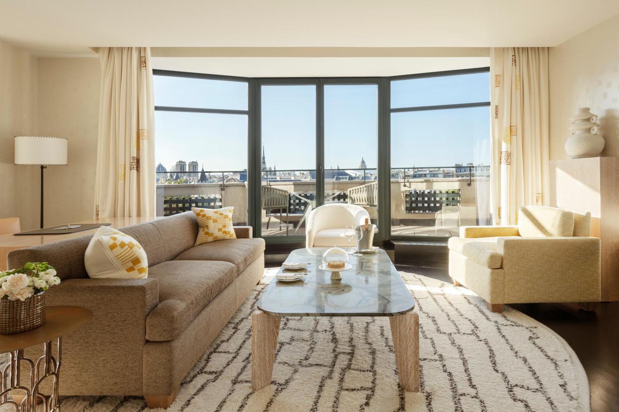 Notre-Dame Suite