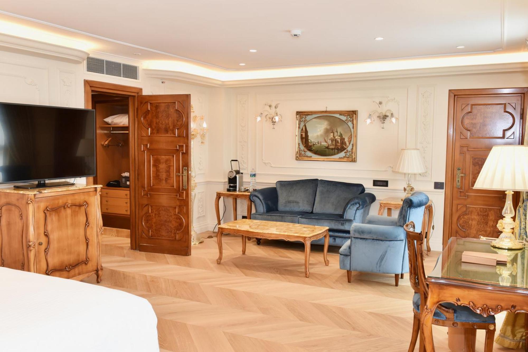 Junior Suite Villa Borghese Park View,1596017193:JPEG