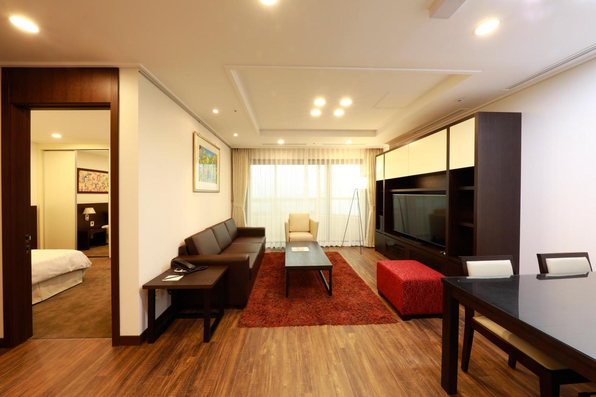 [ECO NO DAILY CLEANING] Two-Bedroom Premier Apartment 15~21floor 2 bathrooms