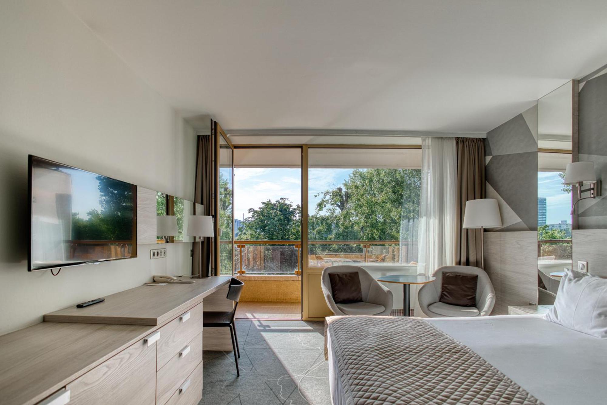 Premium Double Room with Wellness and Fitness Access,1703545164:JPEG