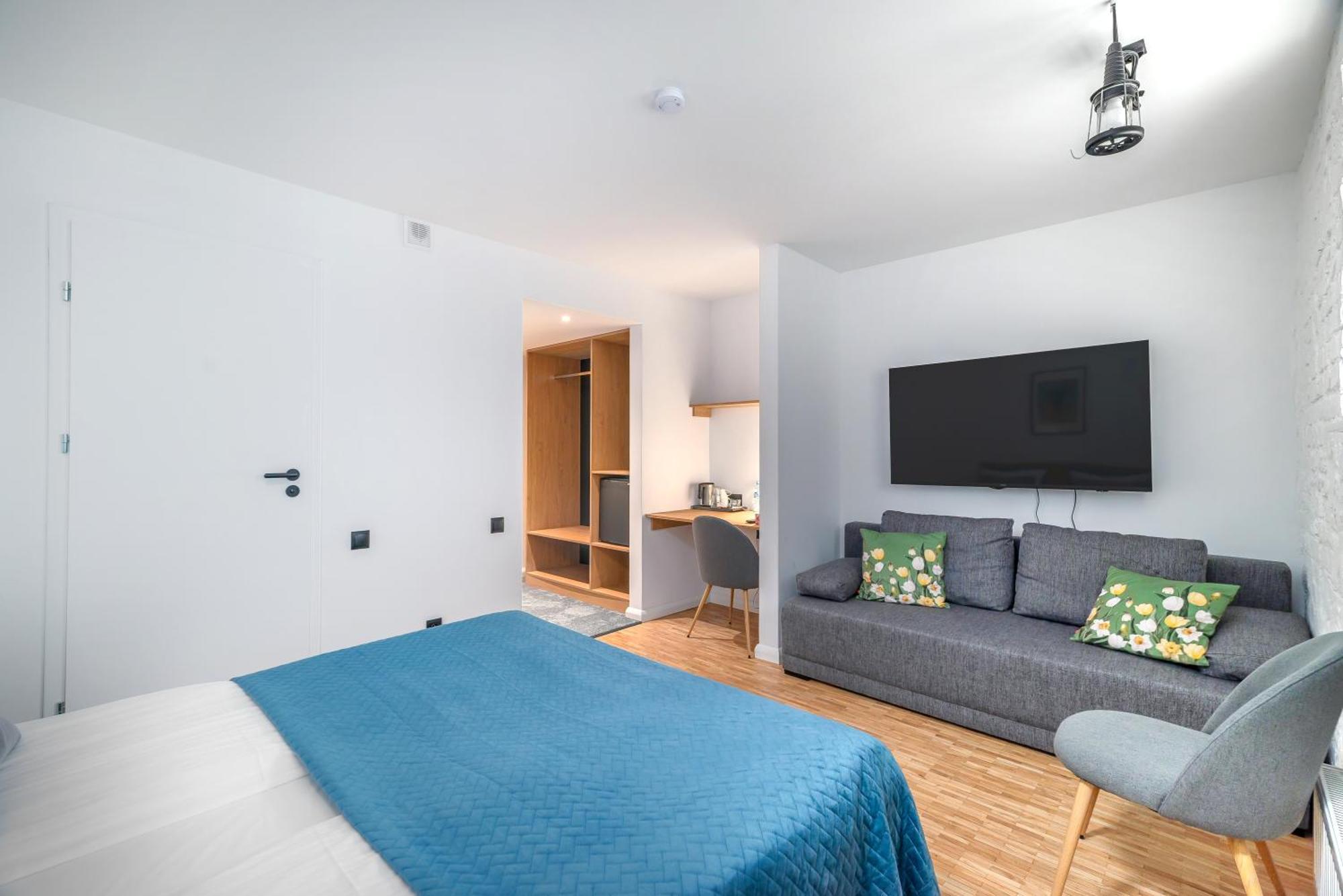 Double Room with Extra Bed,1599657201:JPEG