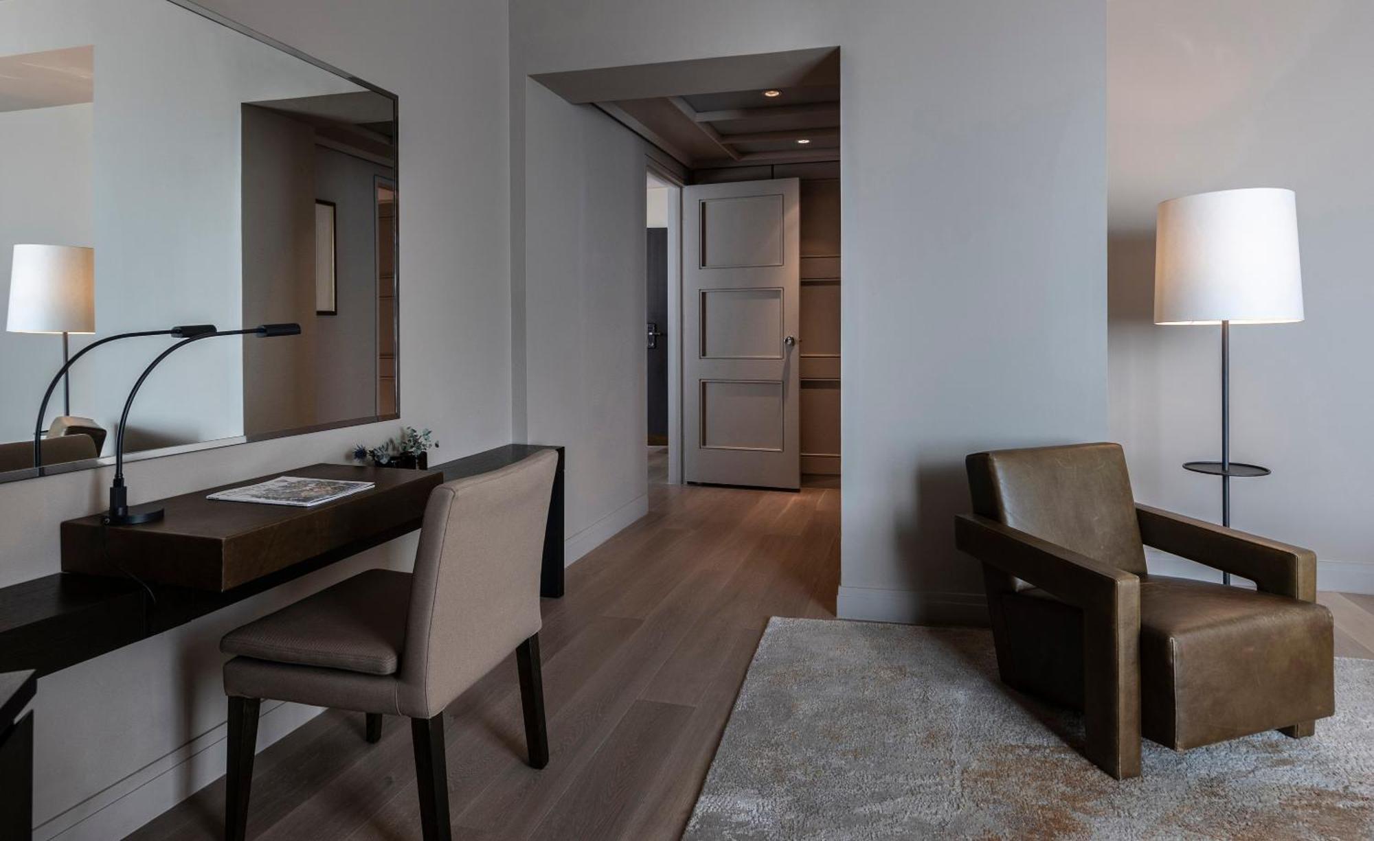 Acropolis Panoramic View Suite