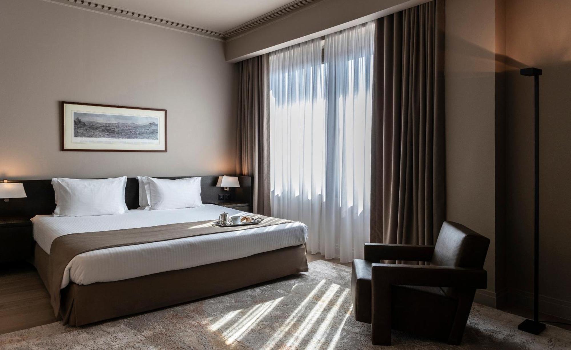 Acropolis Panoramic View Suite