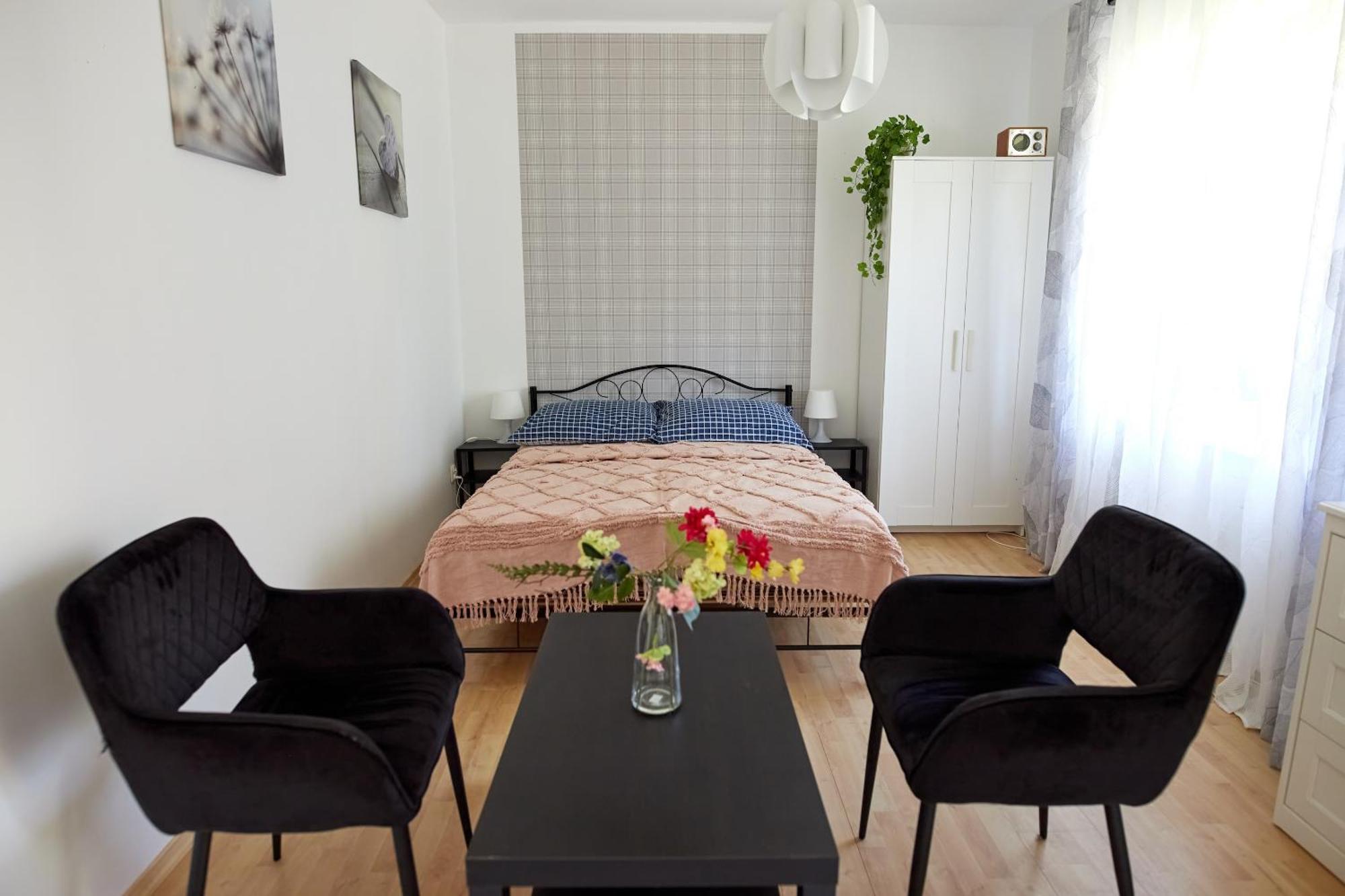 Double Room,1602383049:JPEG