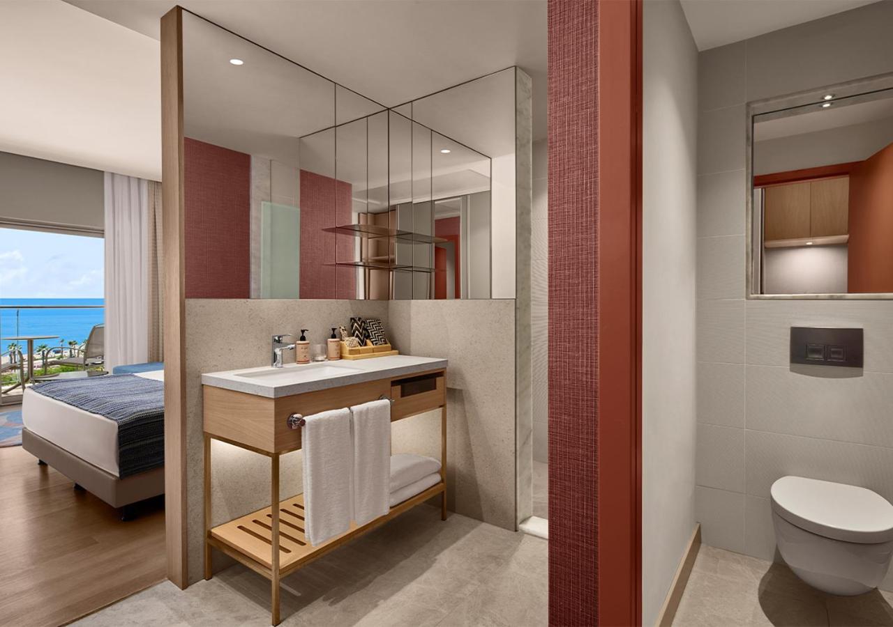 Adult Deluxe Sea View