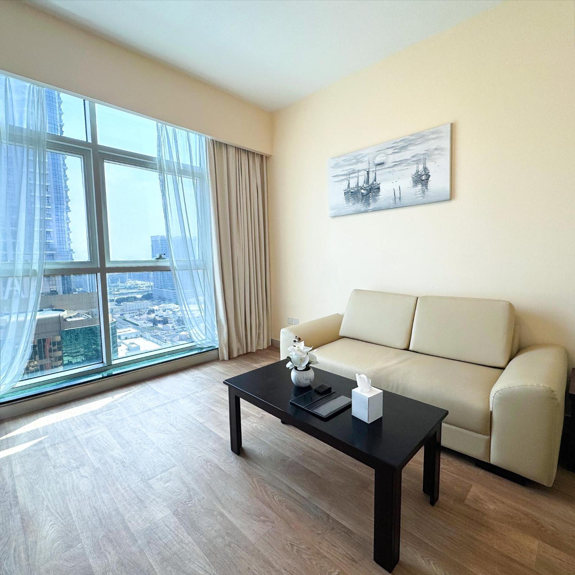 One Bedroom Suite Burj Khalifa View