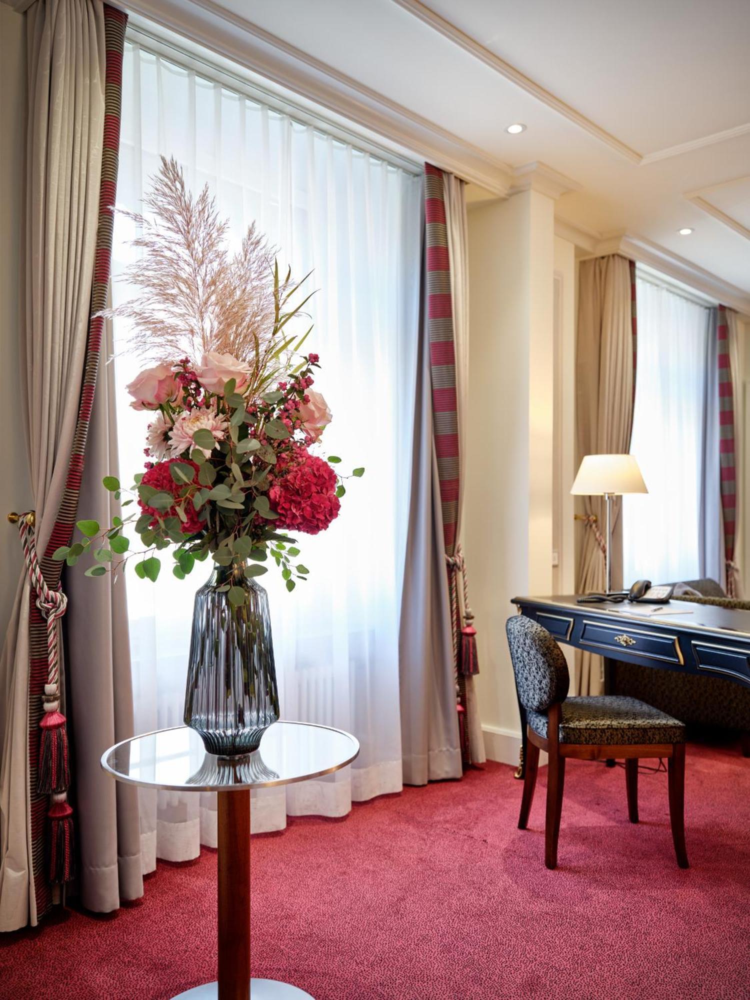 Suite with Sauna,1605368092:JPEG