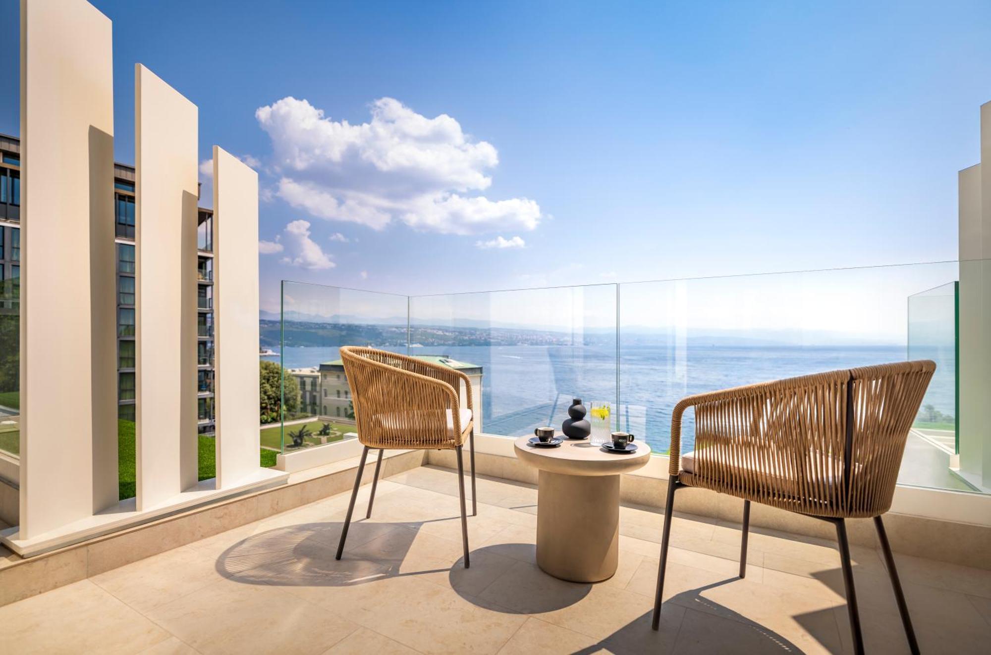 Deluxe Double Room Balcony Sea View