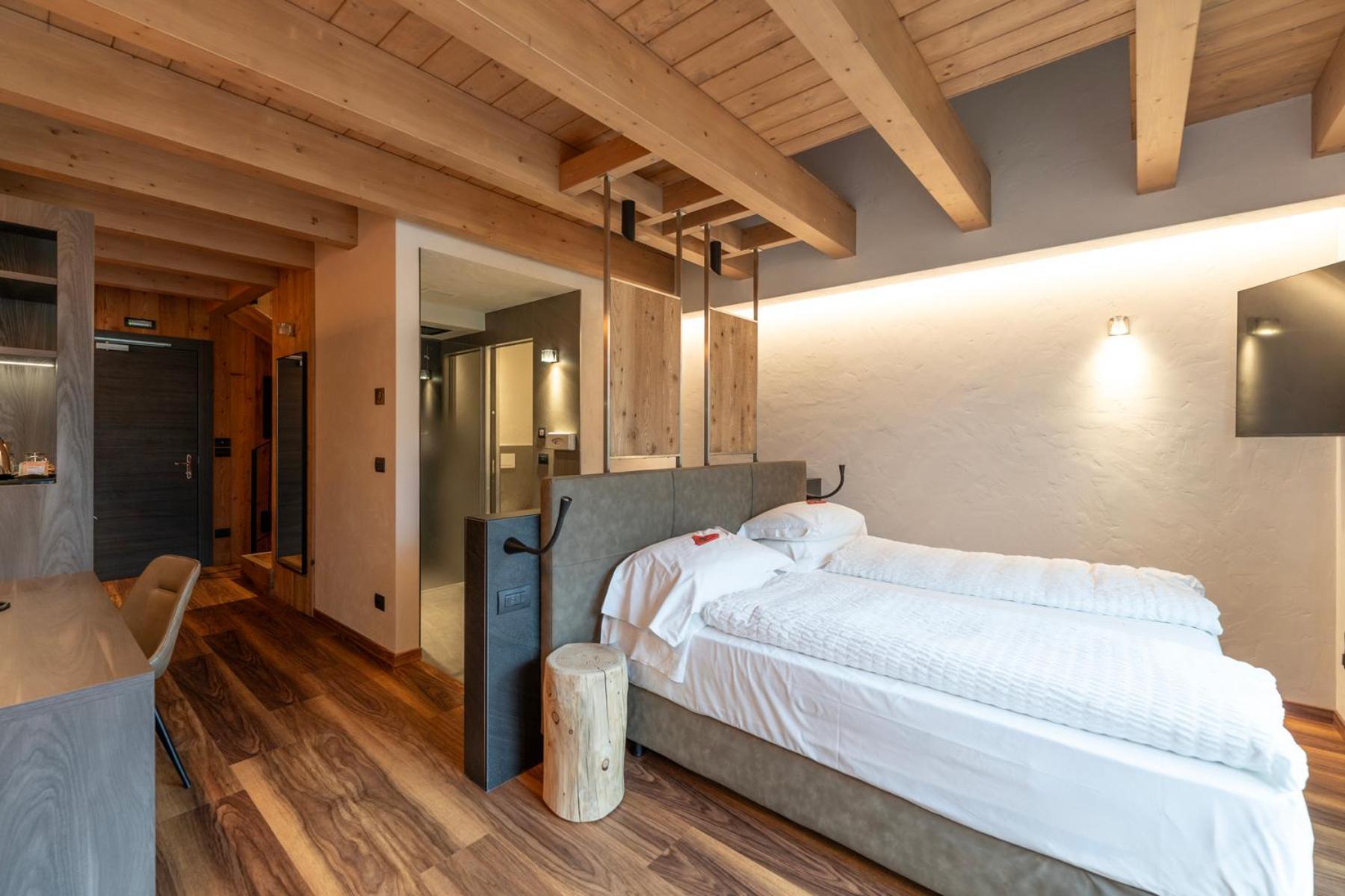 Apartament typu Deluxe Suite z łóżkiem typu king-size
