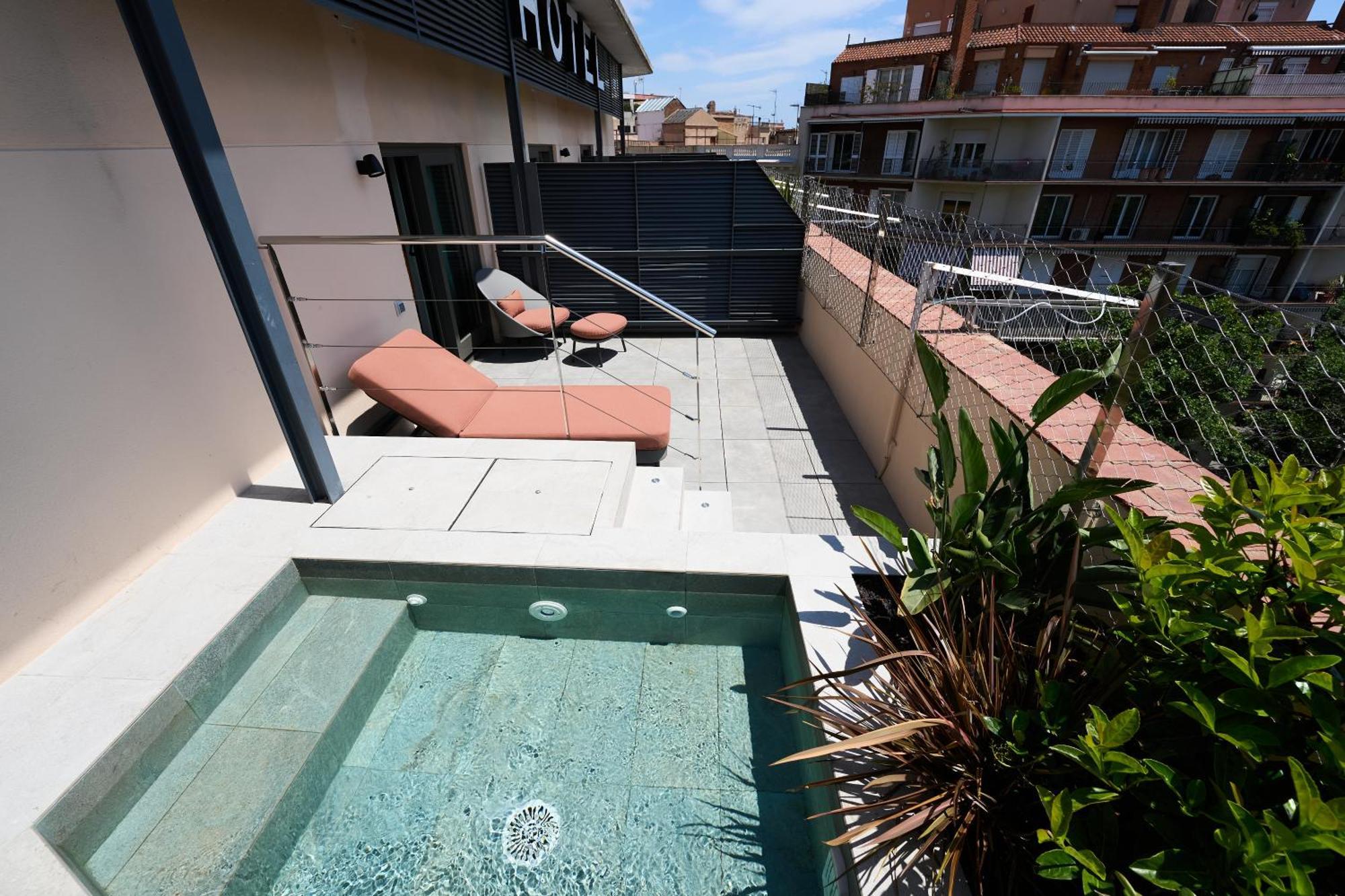 Deluxe Double Room Plunge Pool,1606542340:JPEG