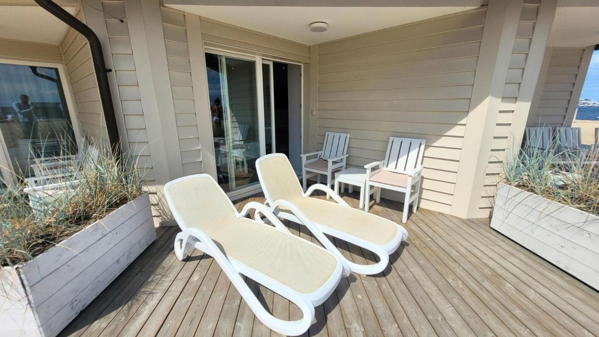 Deluxe Double Room with Beach access,1685056509:JPEG