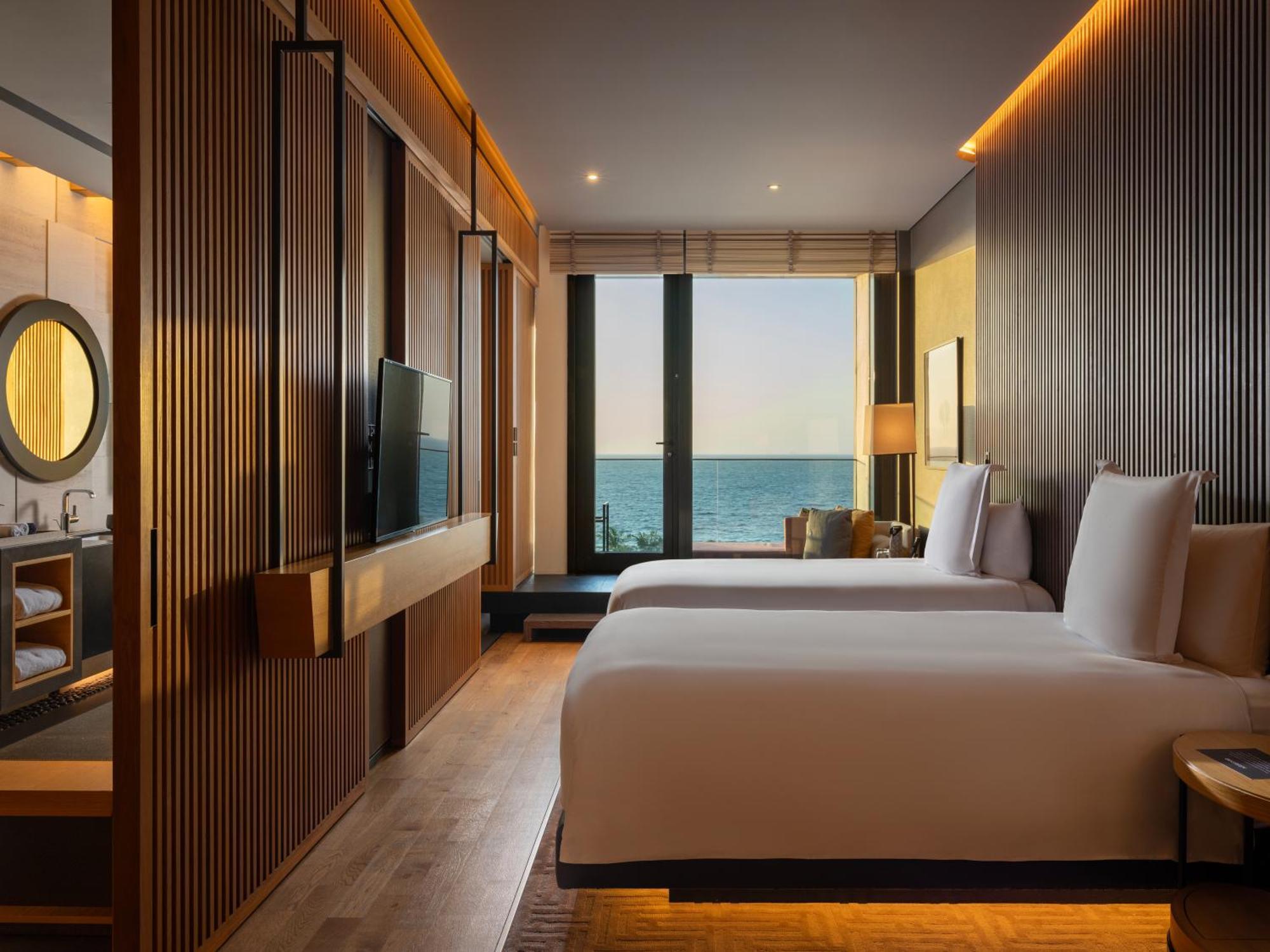 Family Suite Spacious Interconnecting Room 2 balconies 2 bathrooms Complimentary Rainforest Experience once per