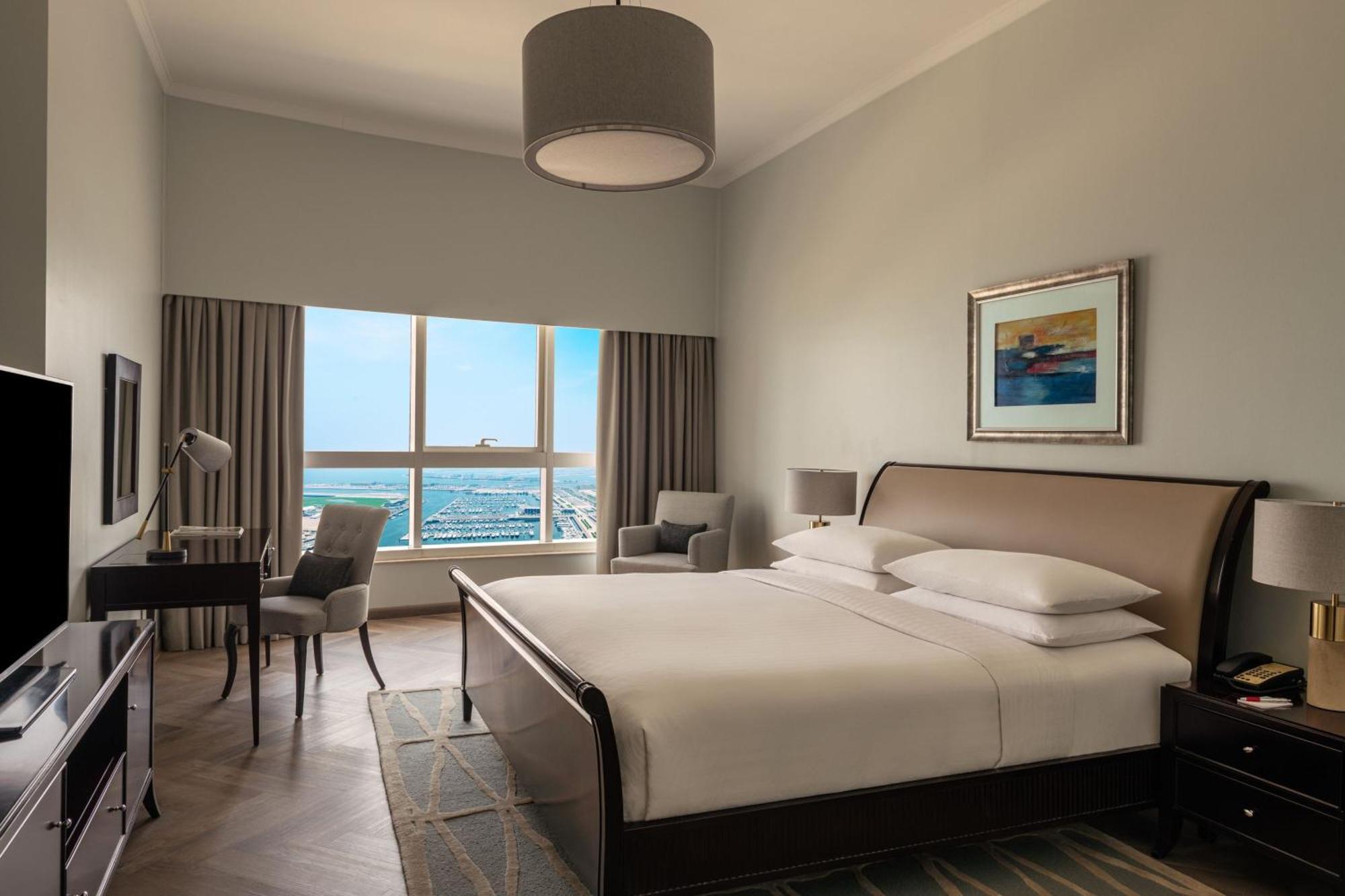 Renovated 3 Bedroom Superior Palm View 3 Bedroom Suite Palm view Balcony