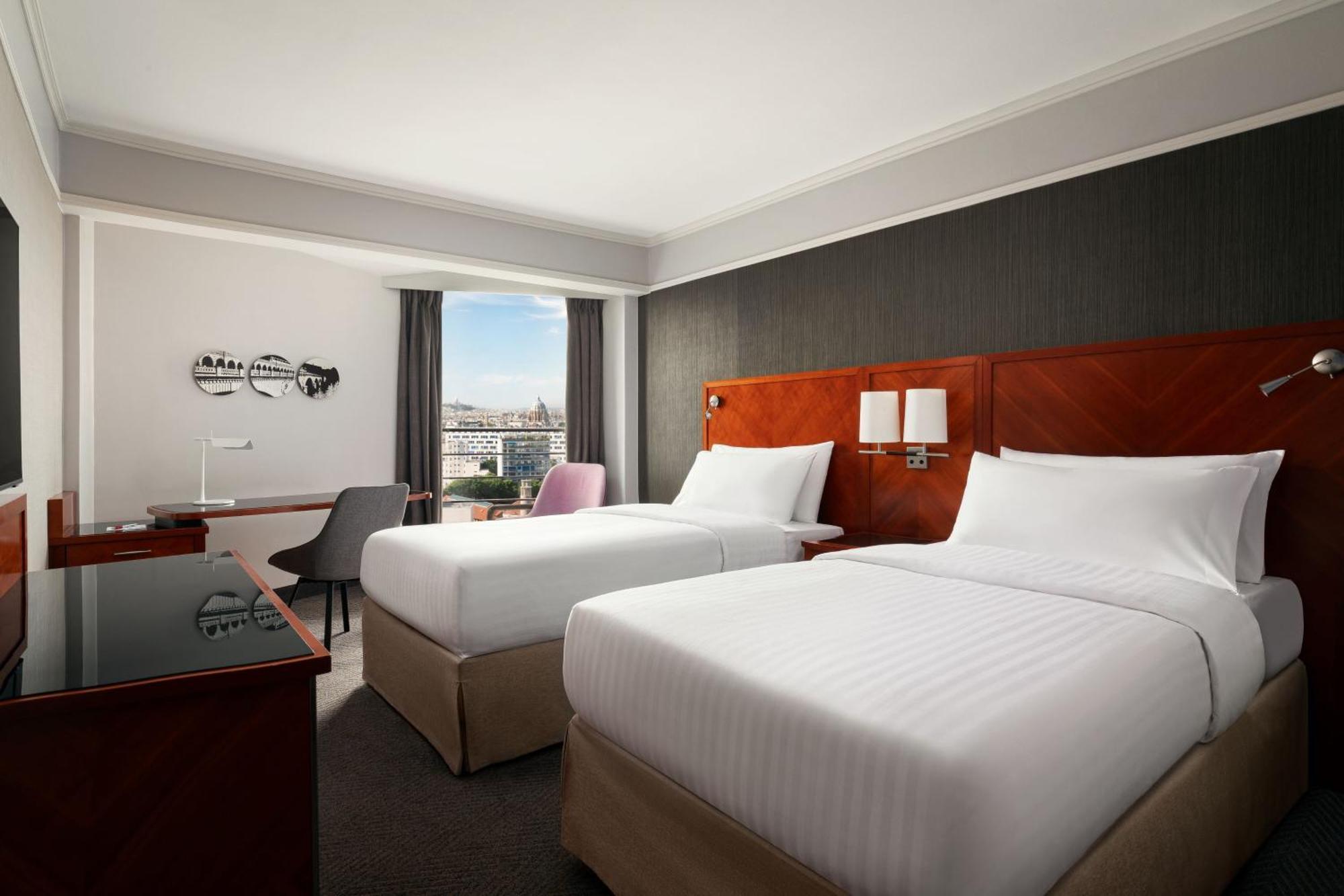 Deluxe Twin Room City View