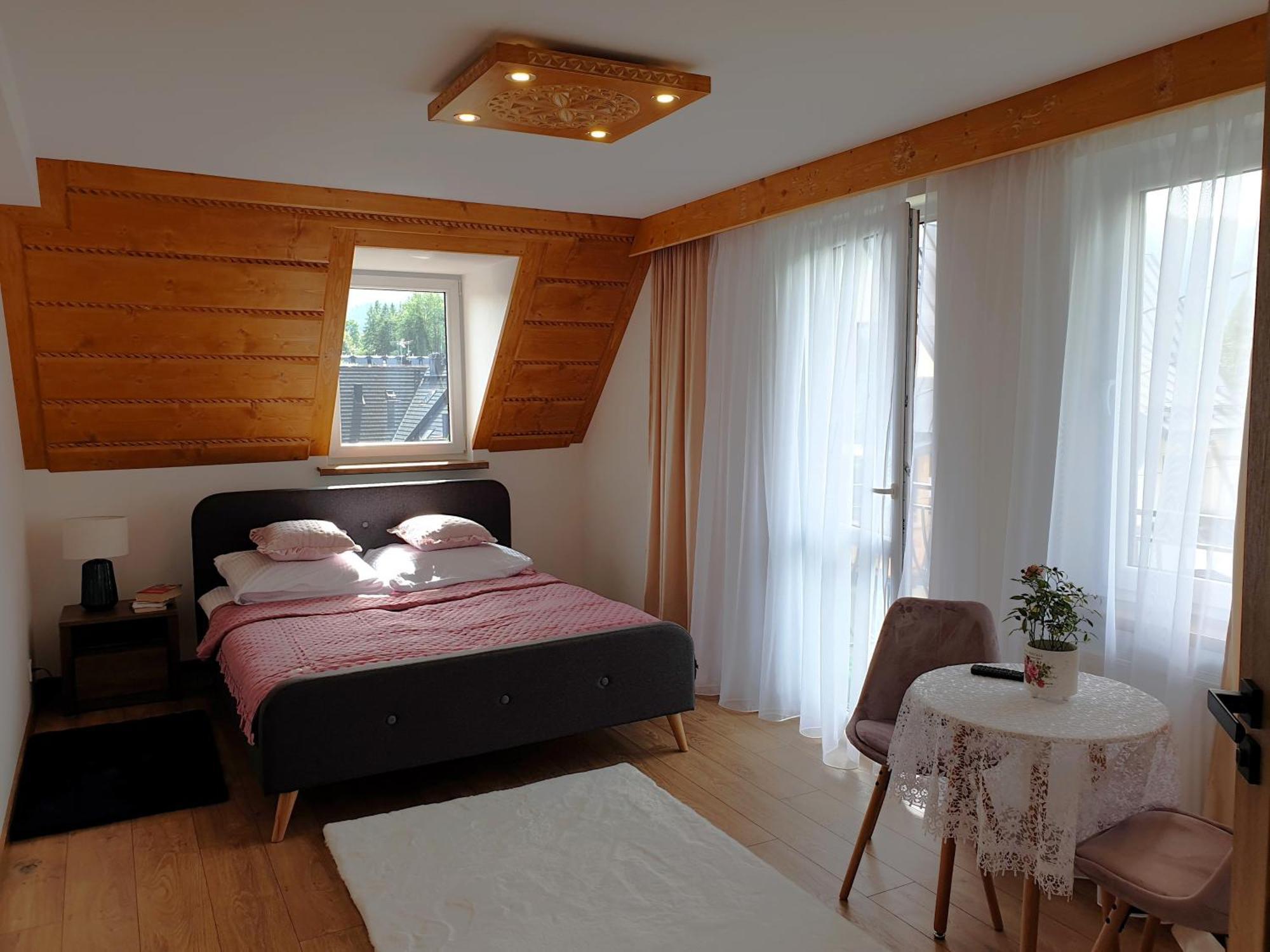 Pokój Dwuosobowy z balkonem