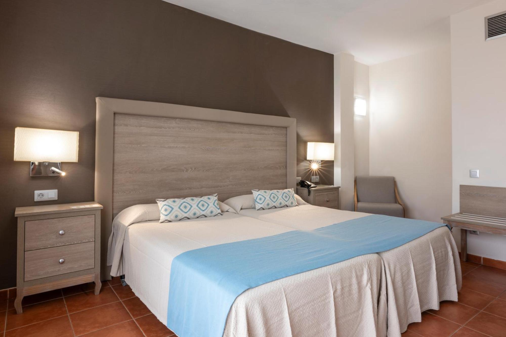 One-Bedroom Villa (2 Adults),1611065037:JPEG