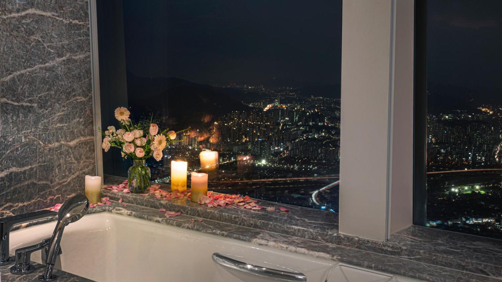 Premier Suite Double Scenic Bath