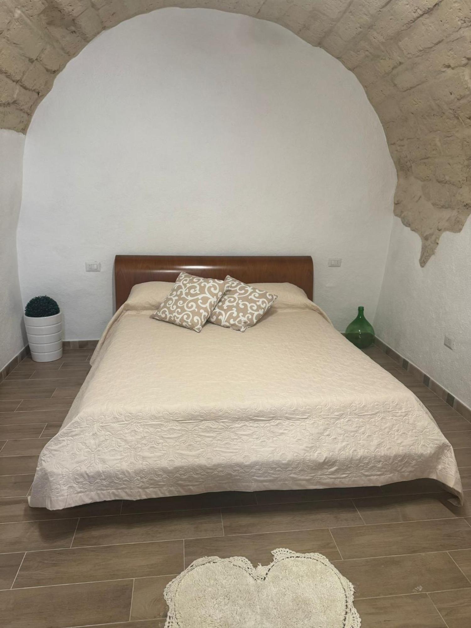 Double Room,1612418934:JPEG