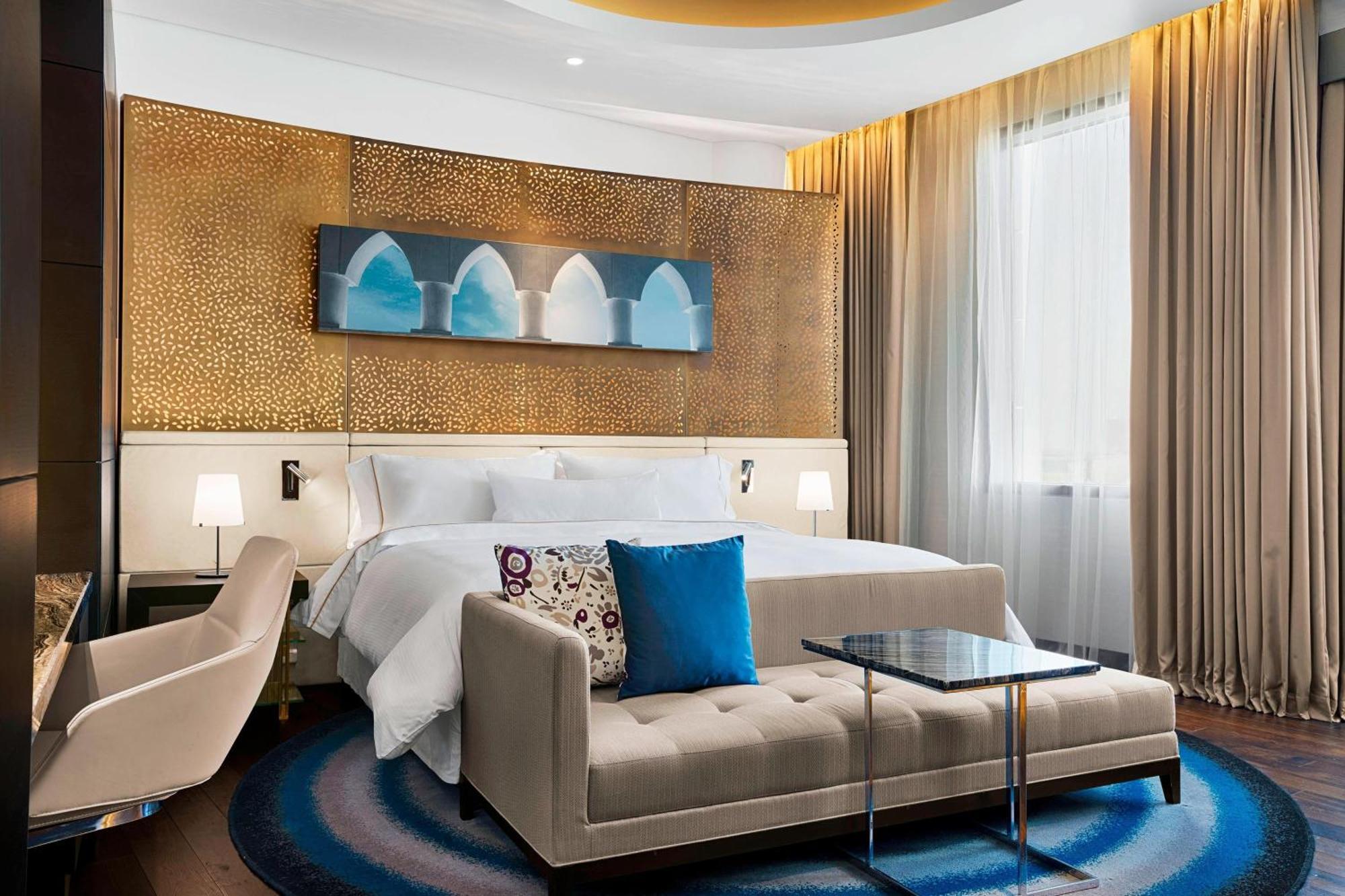 Executive Room City View King Bed access to Executive Club Lounge