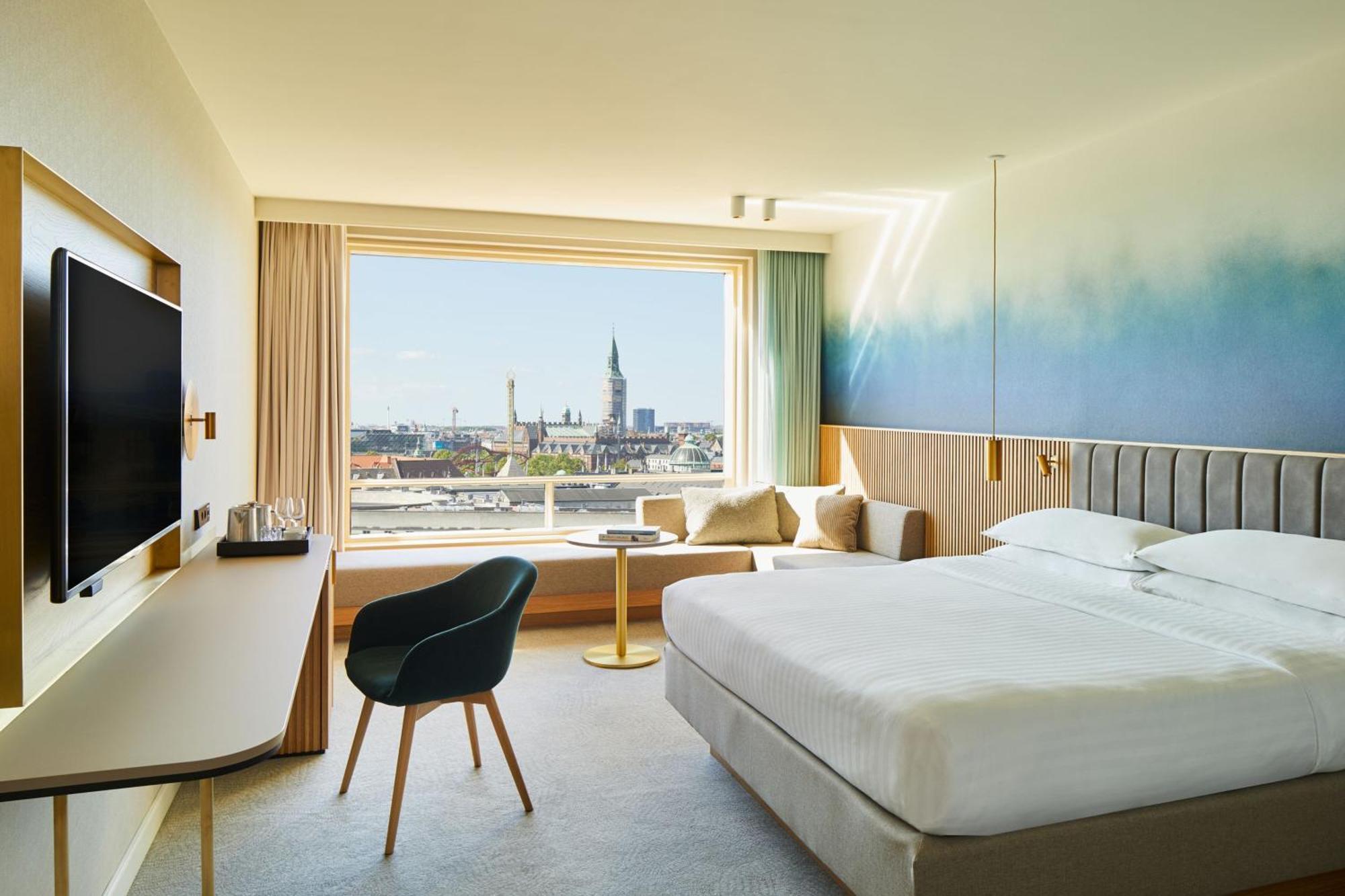 Executive Room 1 King City view