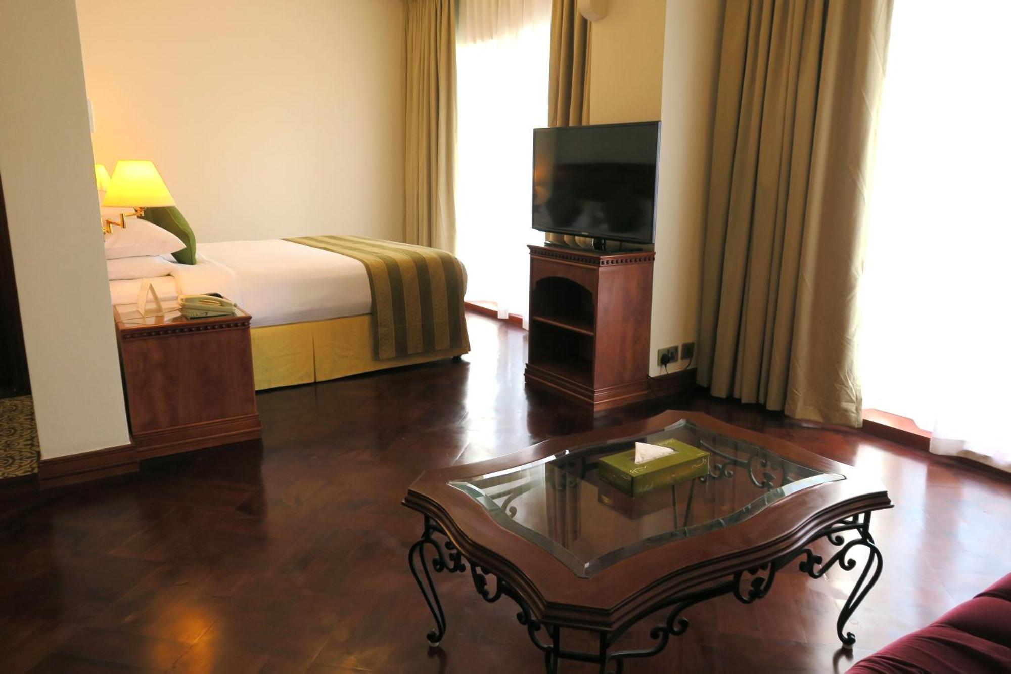 Executive Room Creek View Balcony