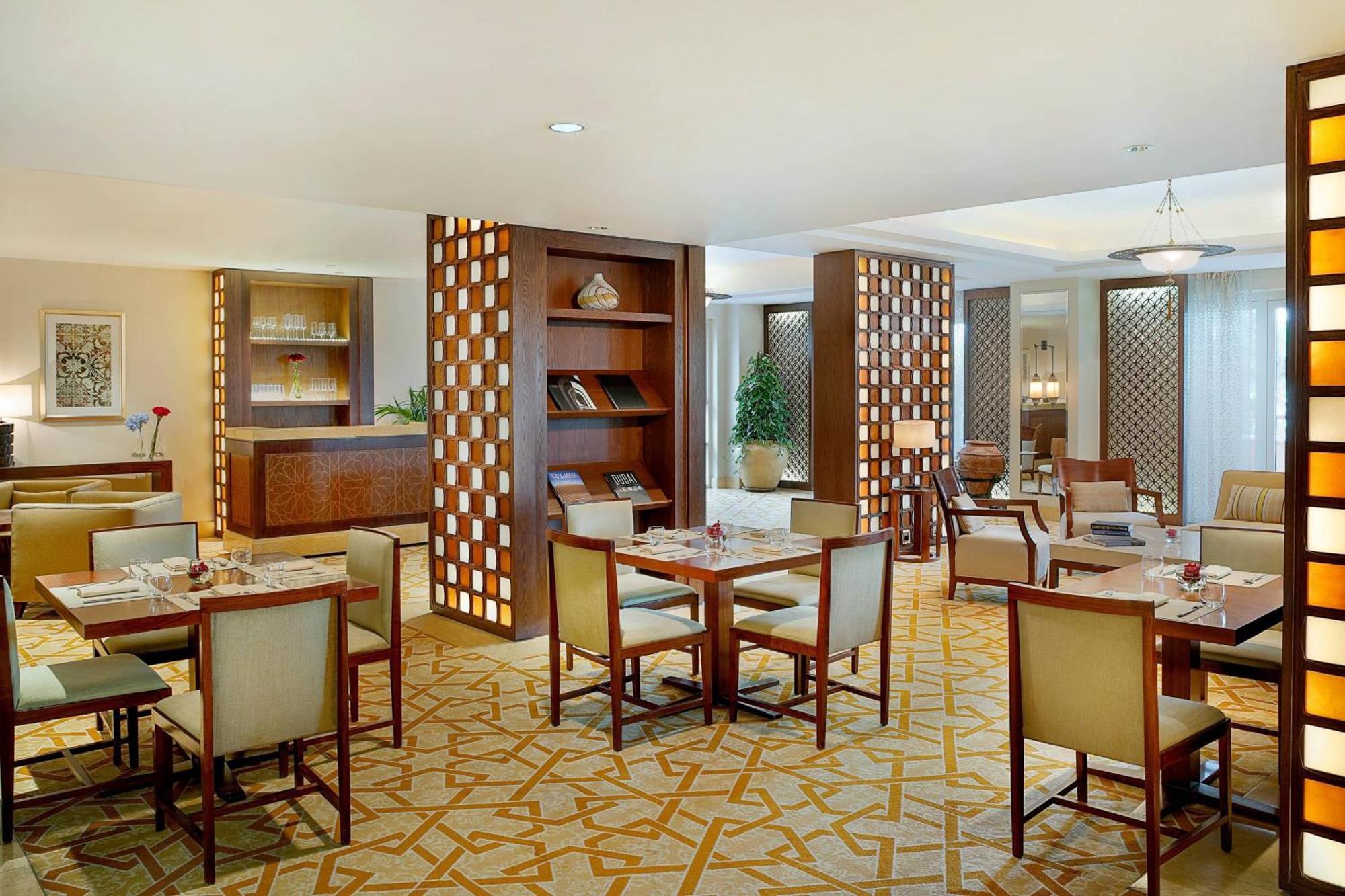 Club Garden Room 2 Queen Beds Club Lounge Access 5 Culinary Presentations Including Flowing Beverages