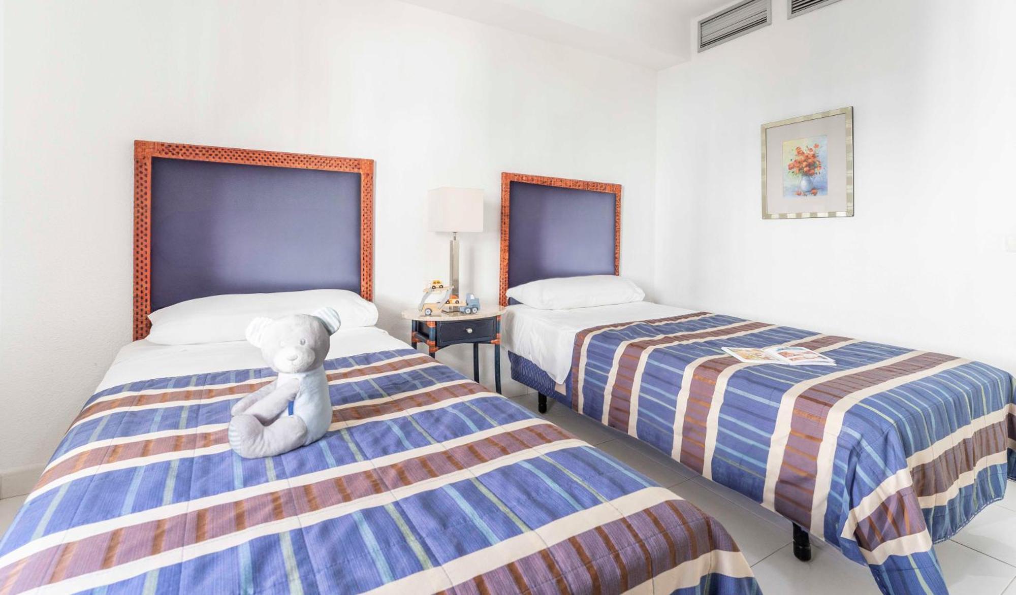 Apartament z 2 sypialniami i widokiem na morze