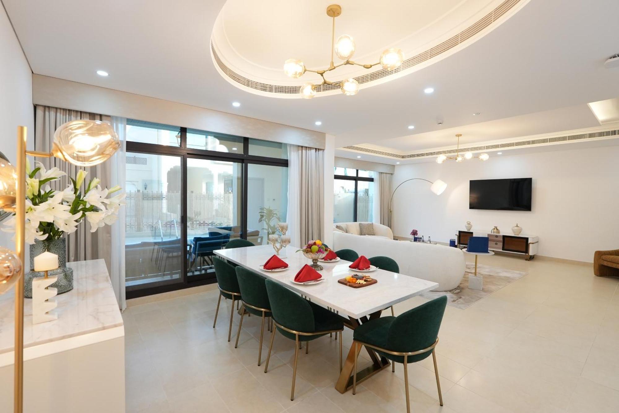 Majestic Private Pool Five Bedroom Suite on F&B Heart of Kite Beach