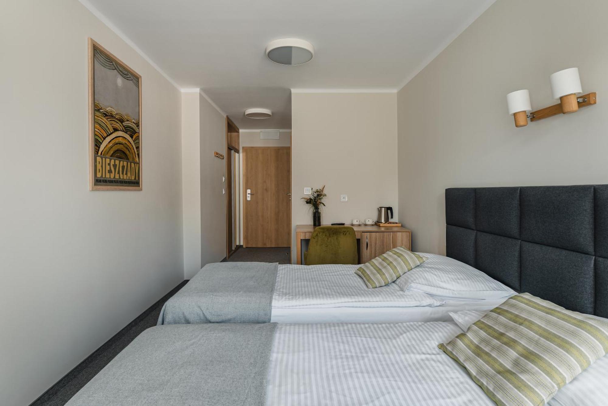 King Room with Balcony,1615763624:JPEG