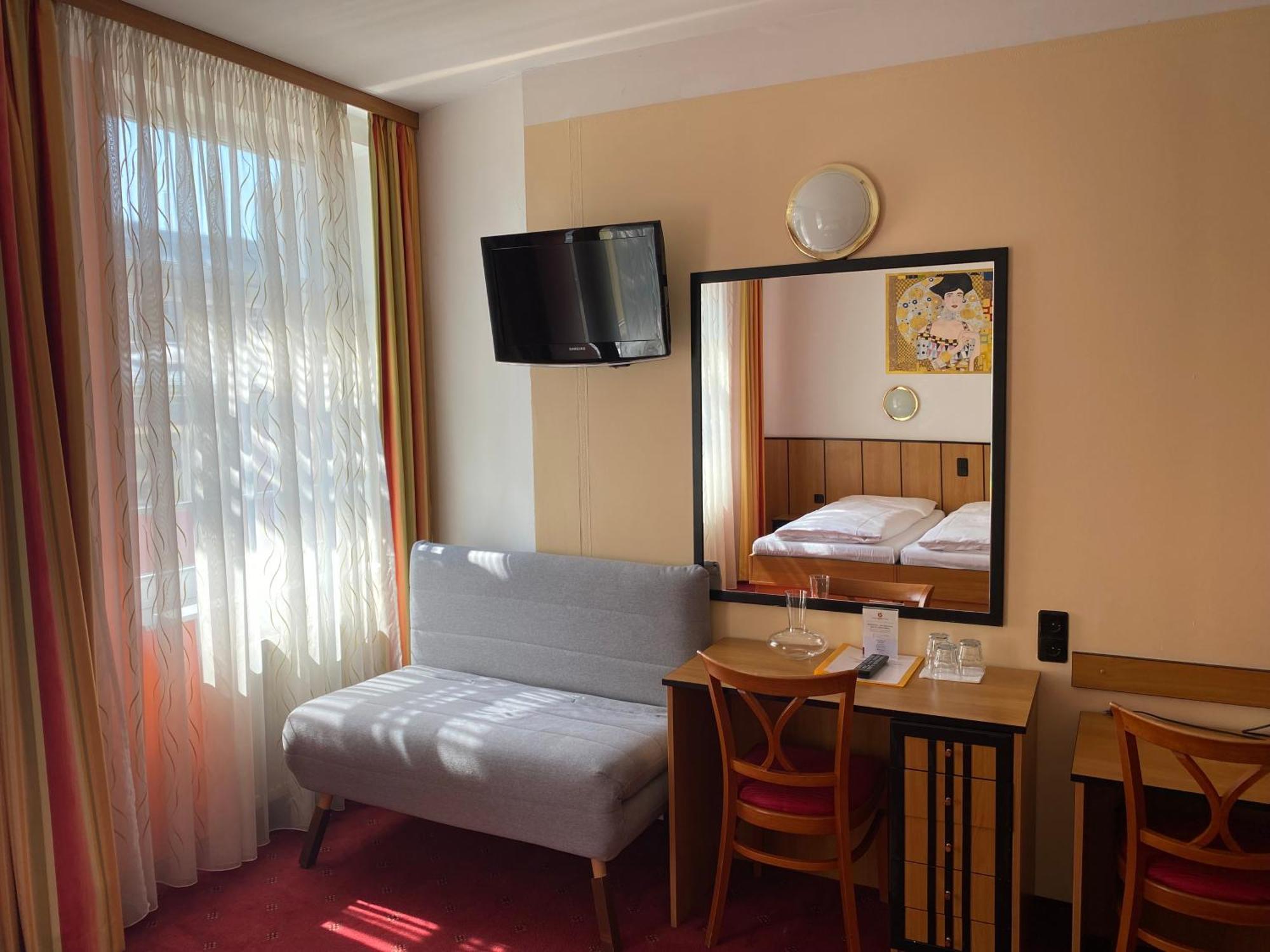 Superior Quadruple Room