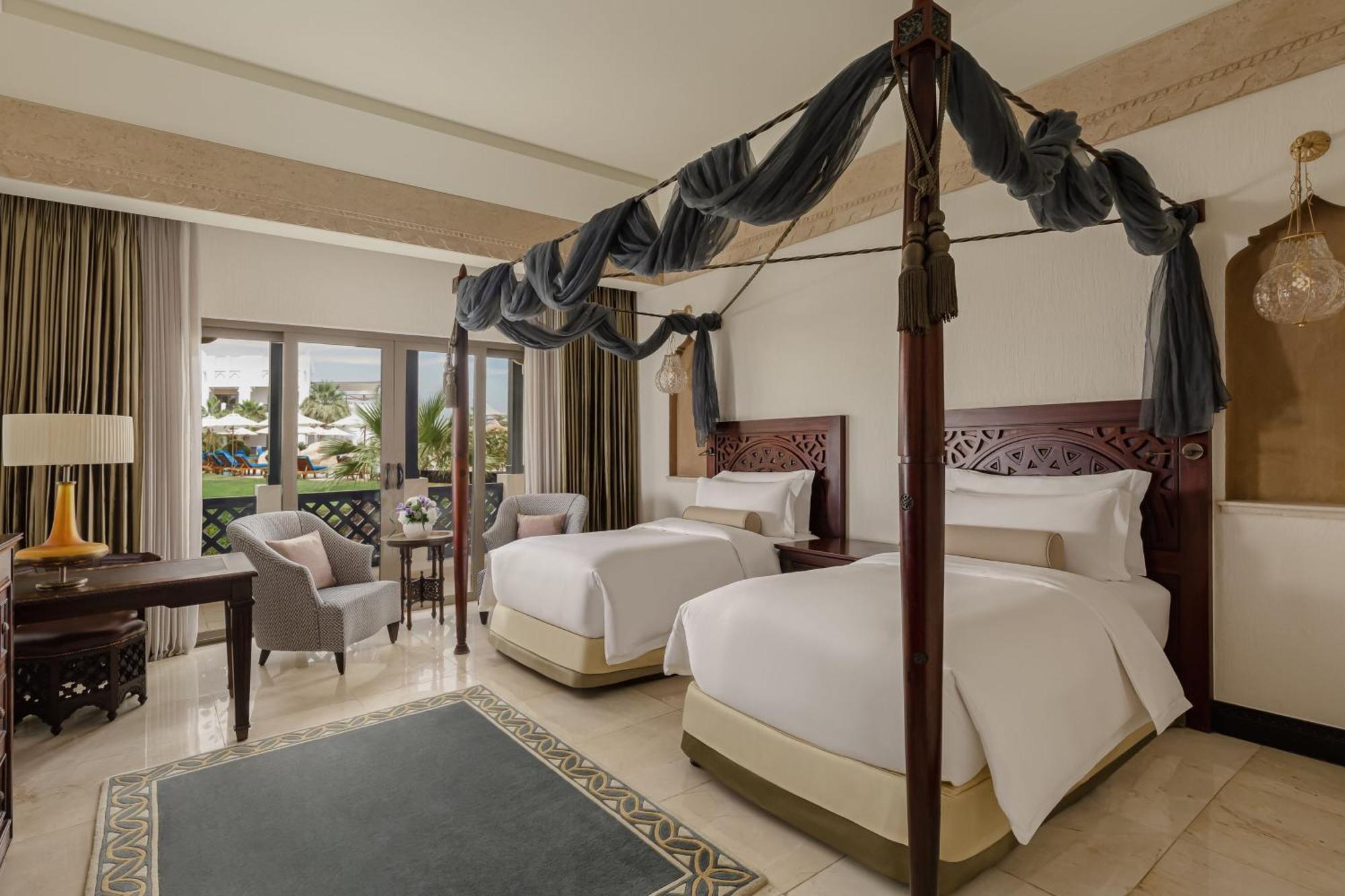 Deluxe Pool View Room Guest room 2 Twin or Single Beds