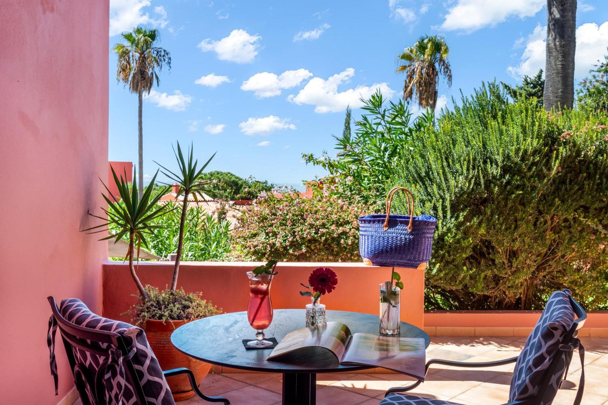 Deluxe Double Room Garden View